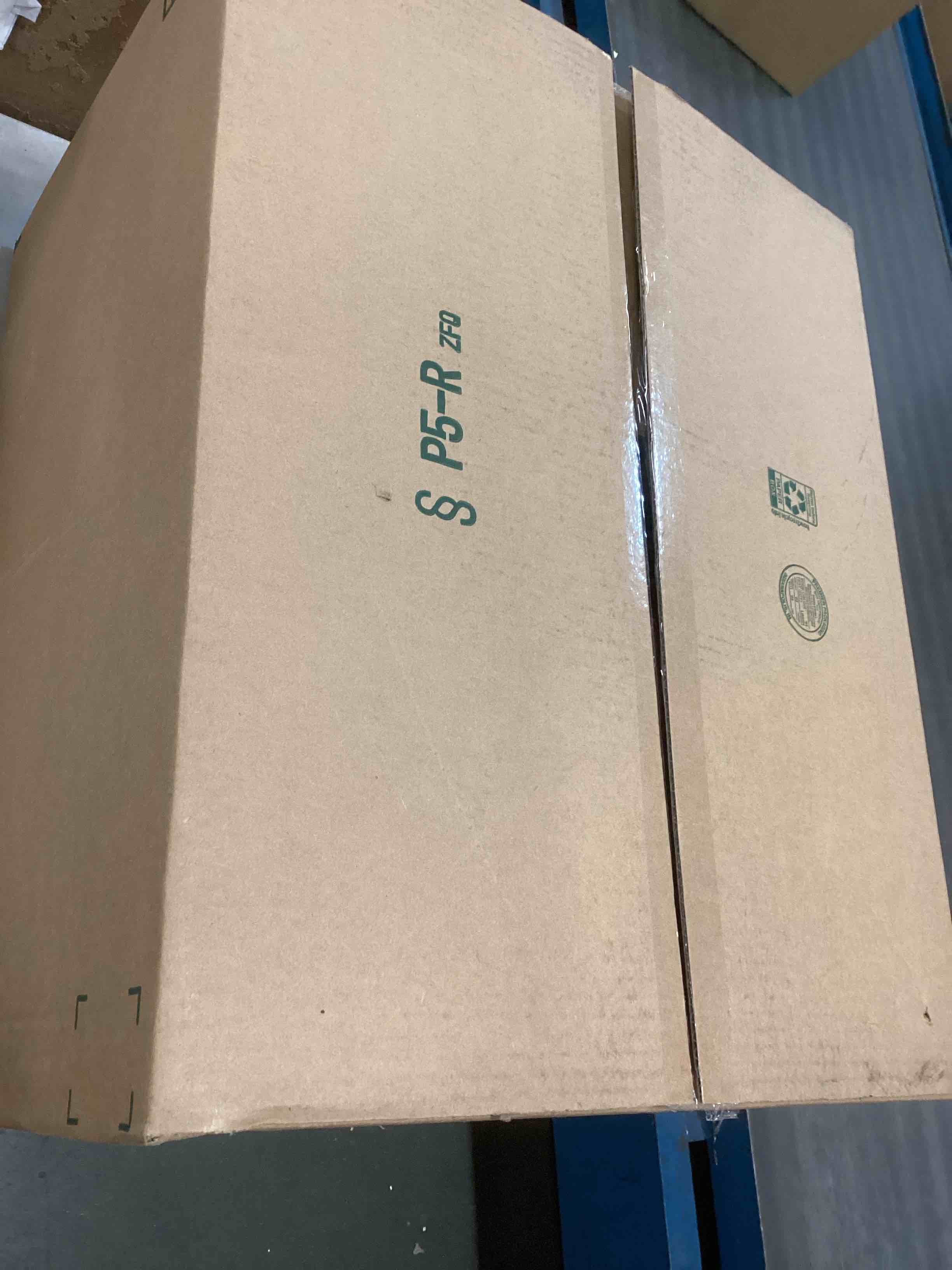 https://s3.amazonaws.com/lotting-images-prod/bidfta/PNK0467655_1729139928539.jpeg