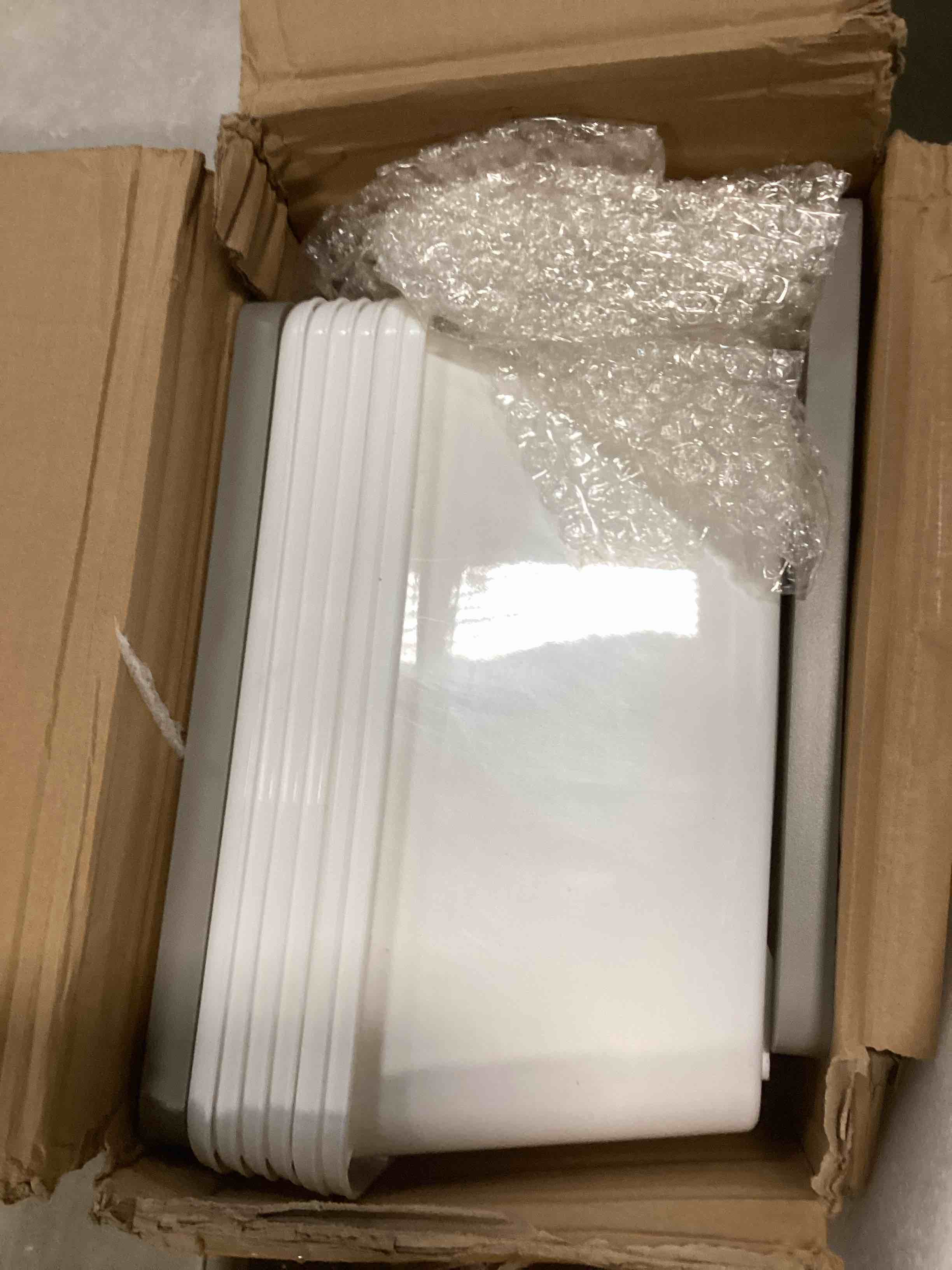 https://s3.amazonaws.com/lotting-images-prod/bidfta/PNK0467956_1729046460224.jpeg