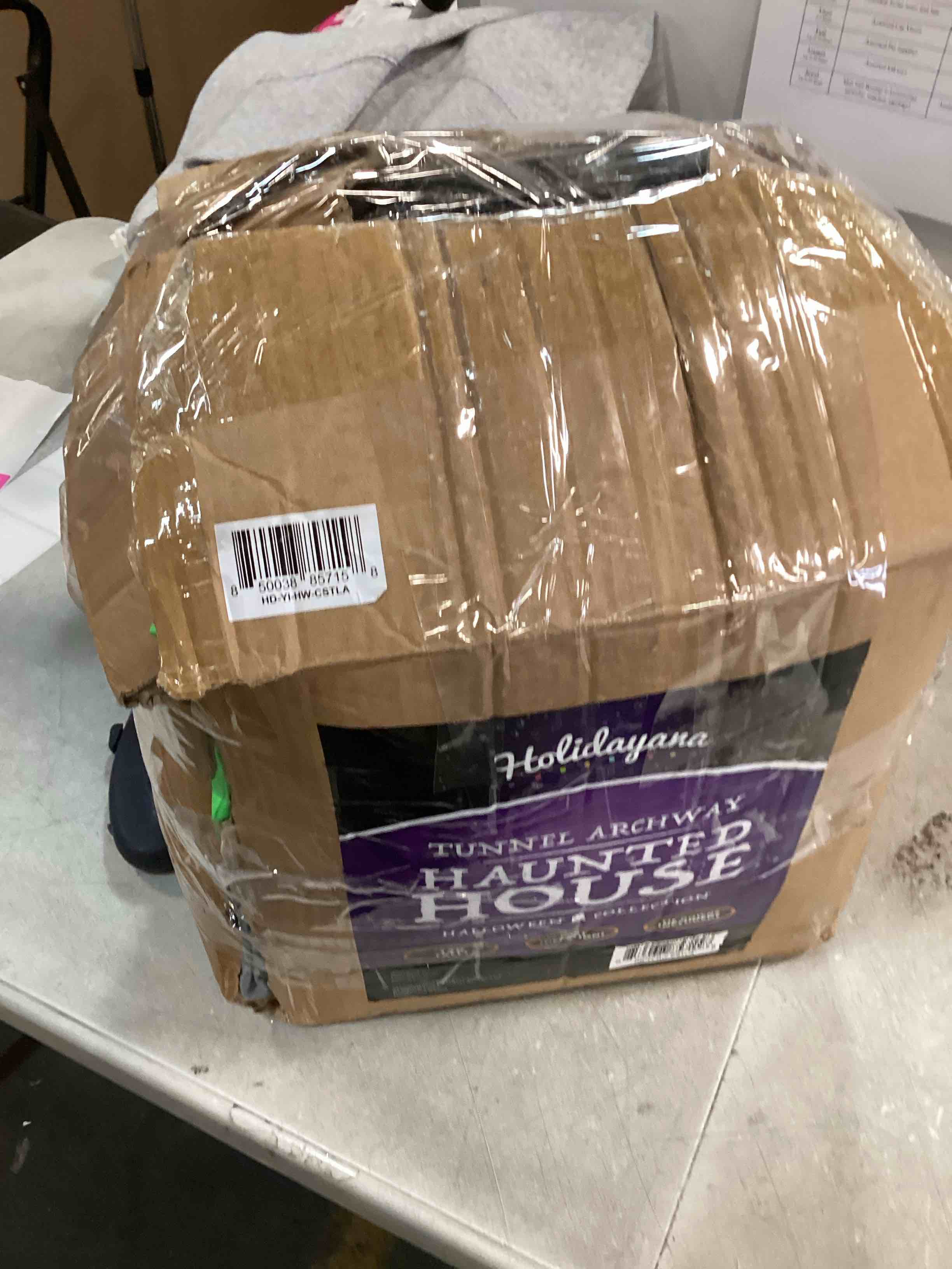 https://s3.amazonaws.com/lotting-images-prod/bidfta/PNK0468584_1729873729391.jpeg