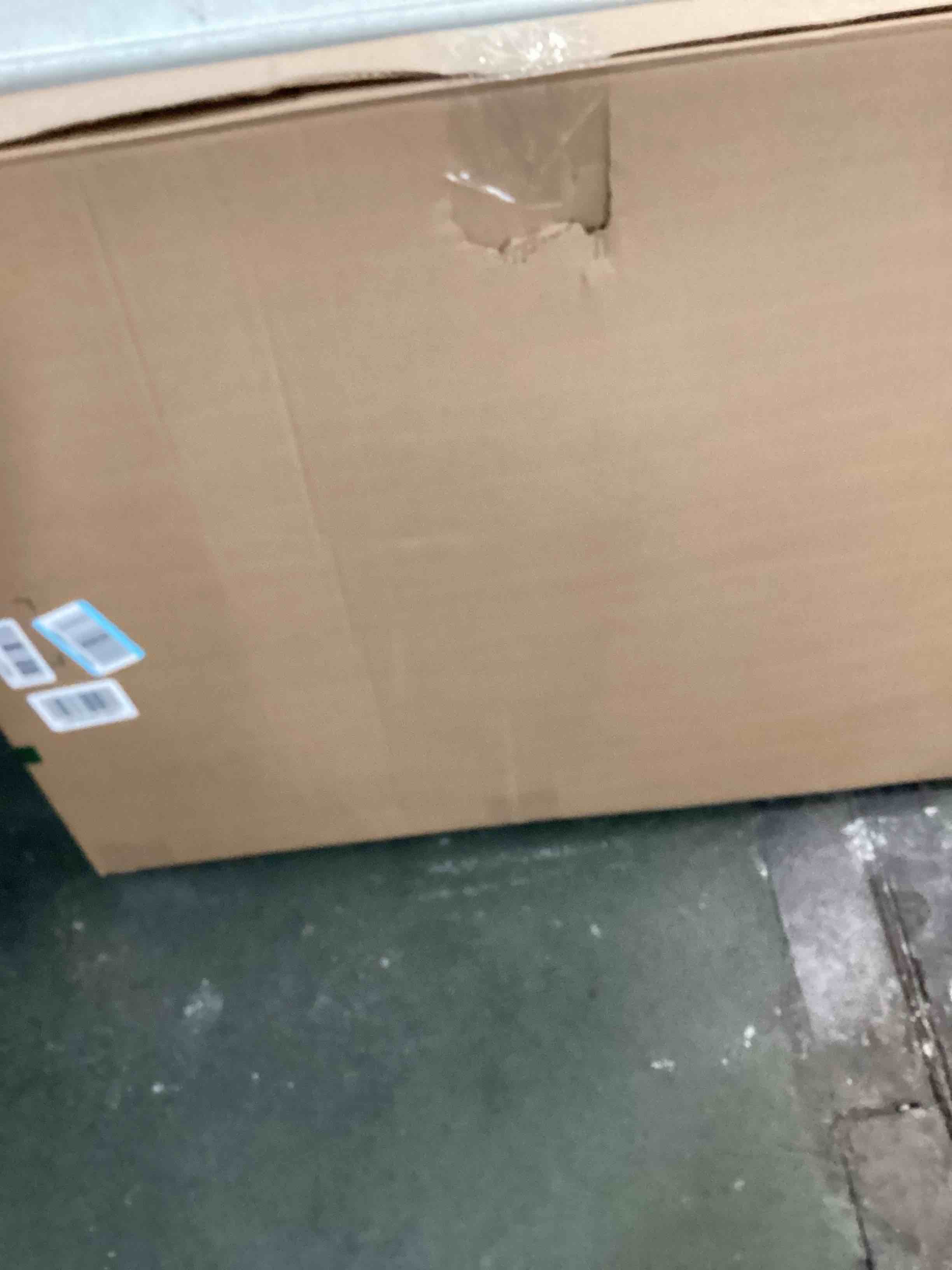 https://s3.amazonaws.com/lotting-images-prod/bidfta/PNK0468598_1729871734344.jpeg