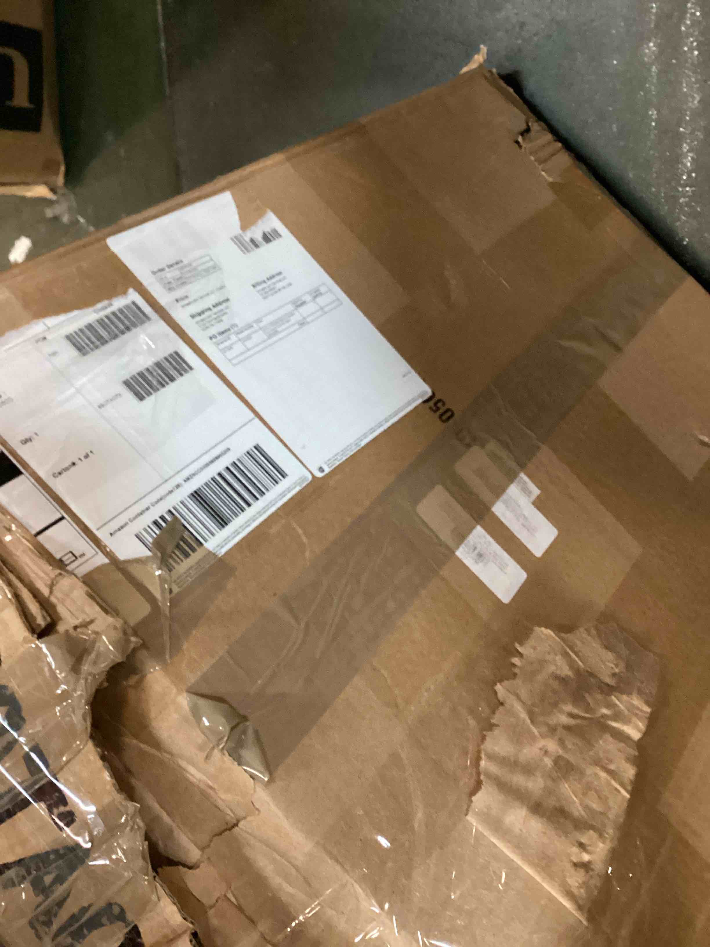 https://s3.amazonaws.com/lotting-images-prod/bidfta/PNK0468637_1729864052034.jpeg