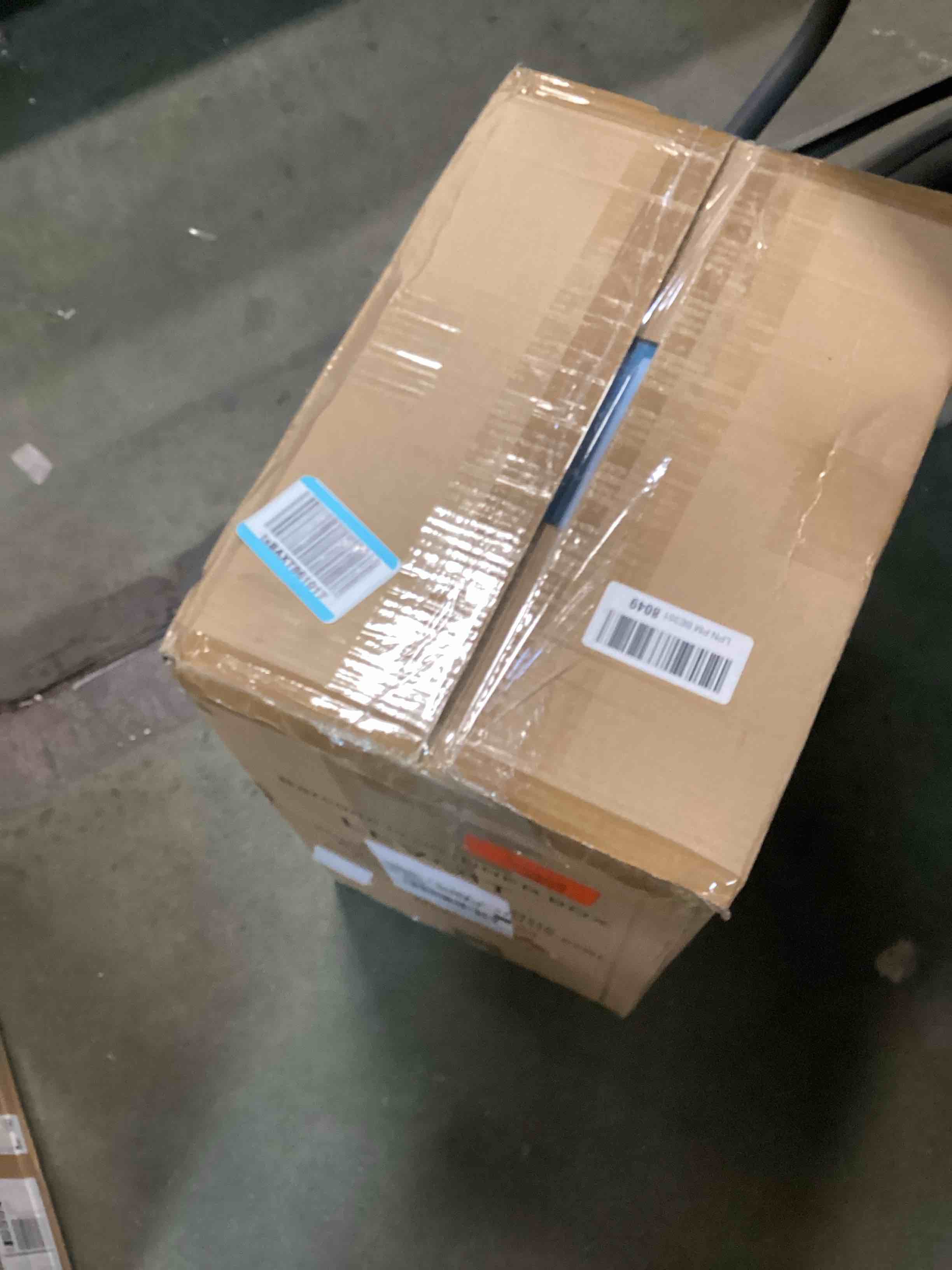 https://s3.amazonaws.com/lotting-images-prod/bidfta/PNK0468685_1729798746901.jpeg