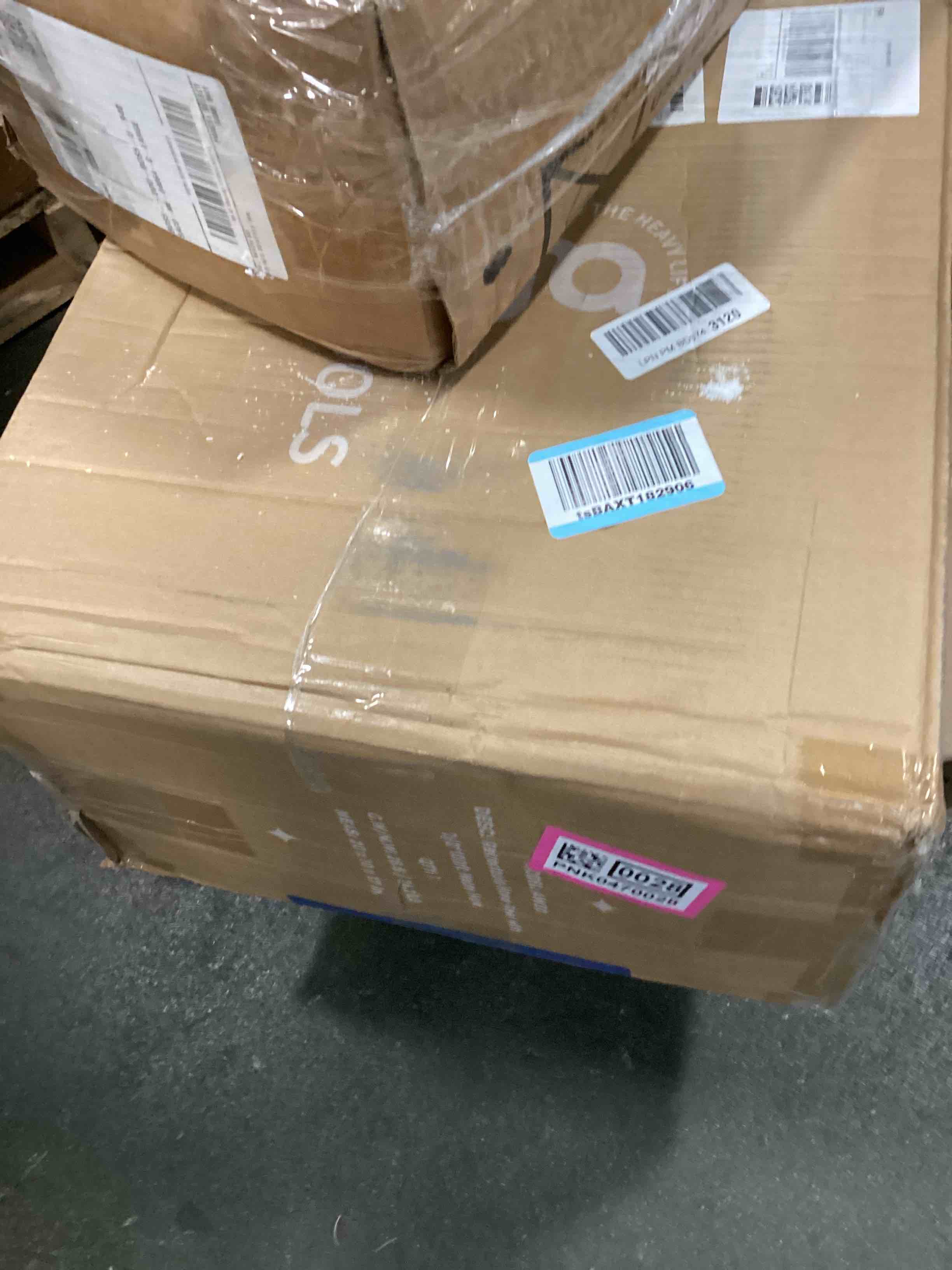 https://s3.amazonaws.com/lotting-images-prod/bidfta/PNK0470028_1730130876678.jpeg