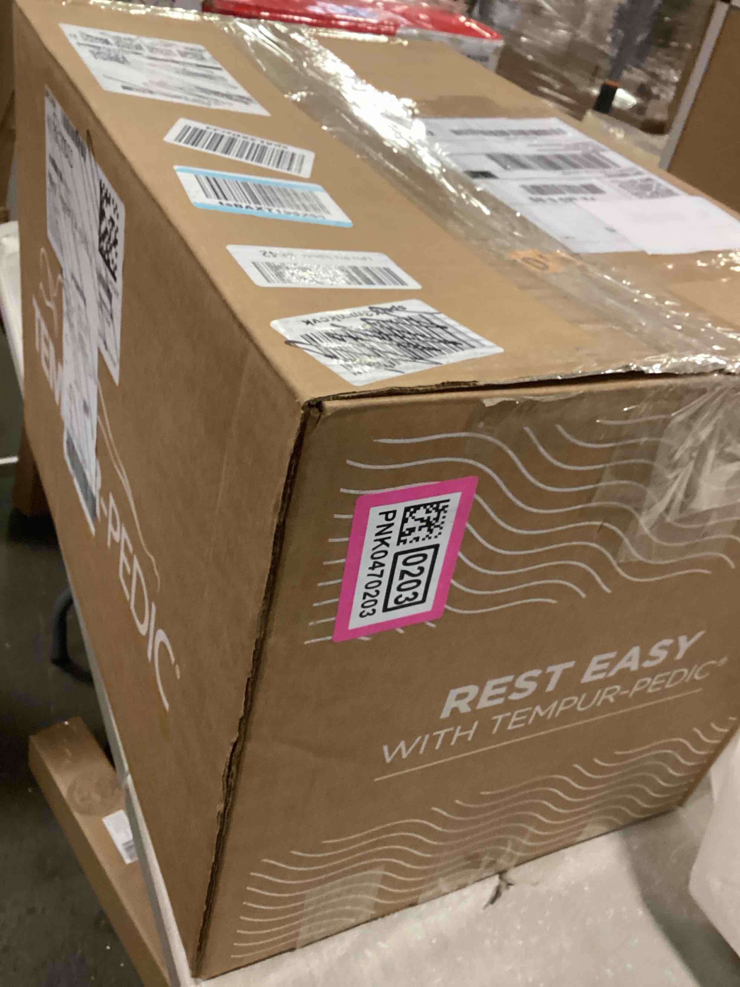https://s3.amazonaws.com/lotting-images-prod/bidfta/PNK0470203_1730117586656.jpeg