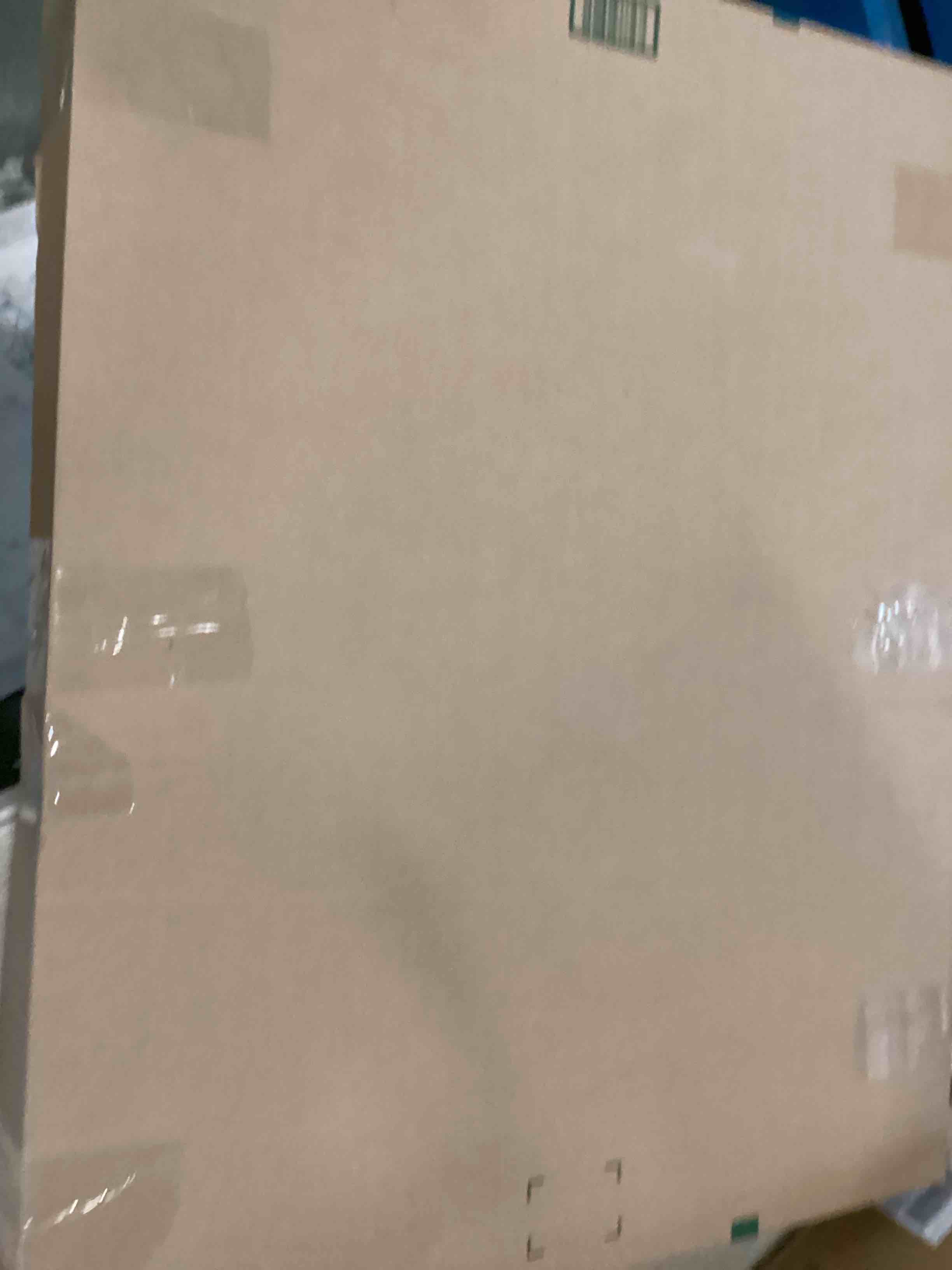 https://s3.amazonaws.com/lotting-images-prod/bidfta/PNK0470874_1729698819783.jpeg