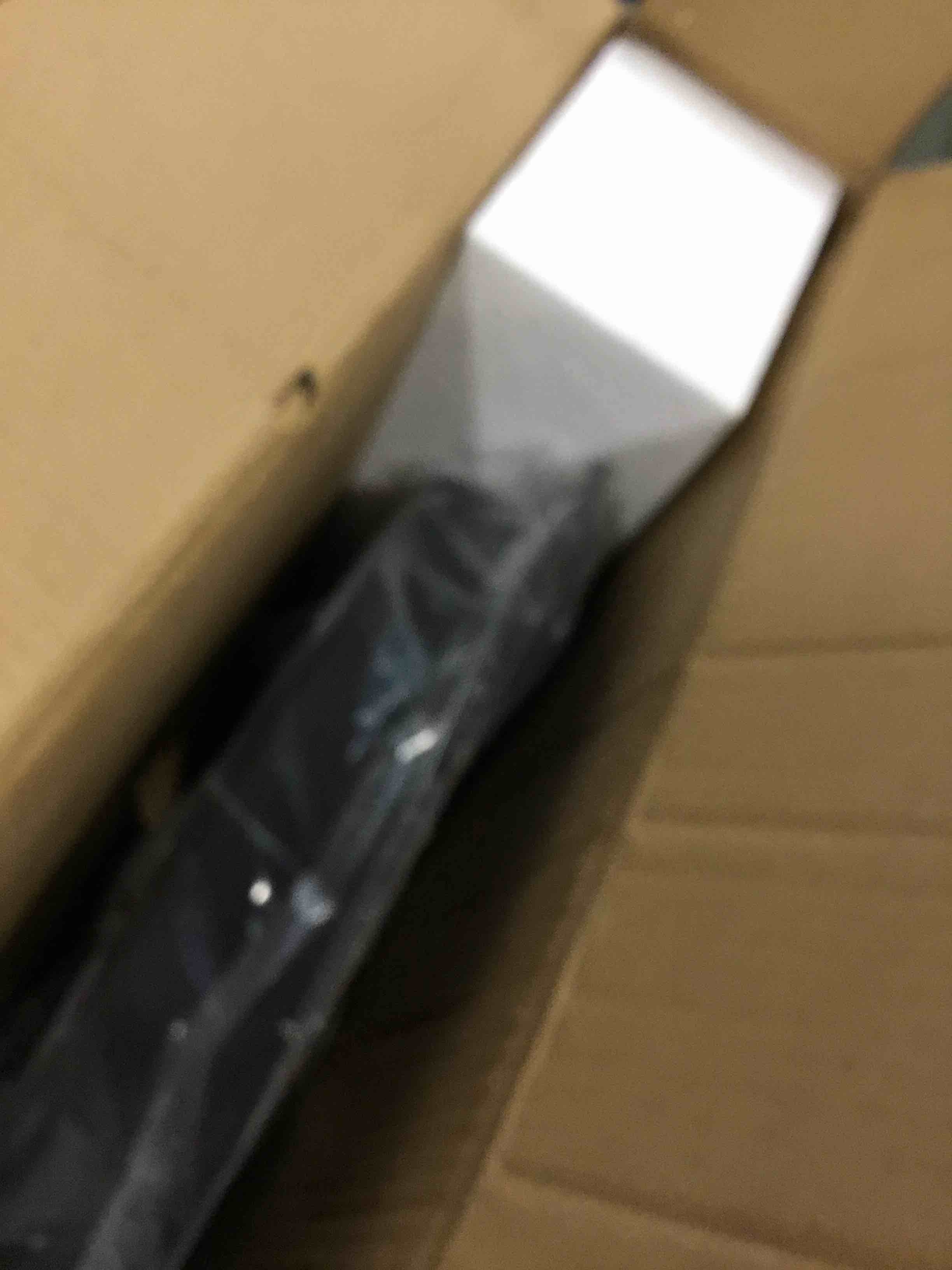 https://s3.amazonaws.com/lotting-images-prod/bidfta/PNK0472074_1731415115340.jpeg