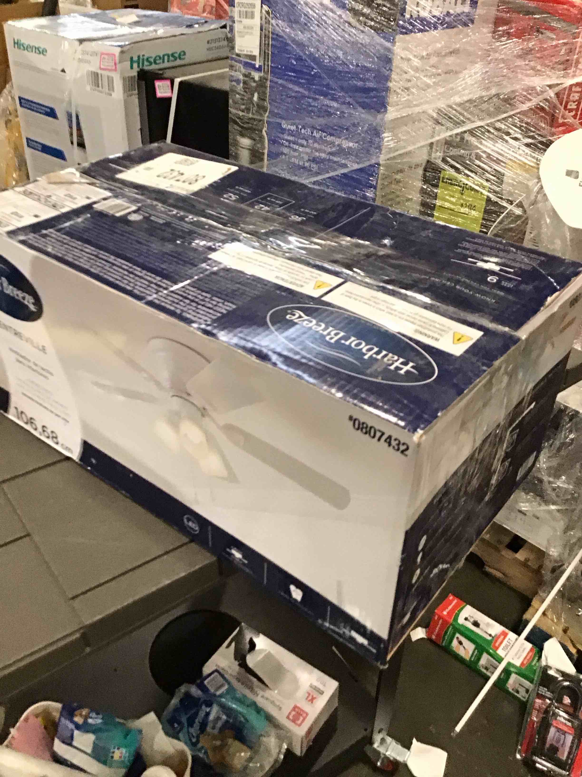 https://s3.amazonaws.com/lotting-images-prod/bidfta/PNK0472506_1730986100691.jpeg
