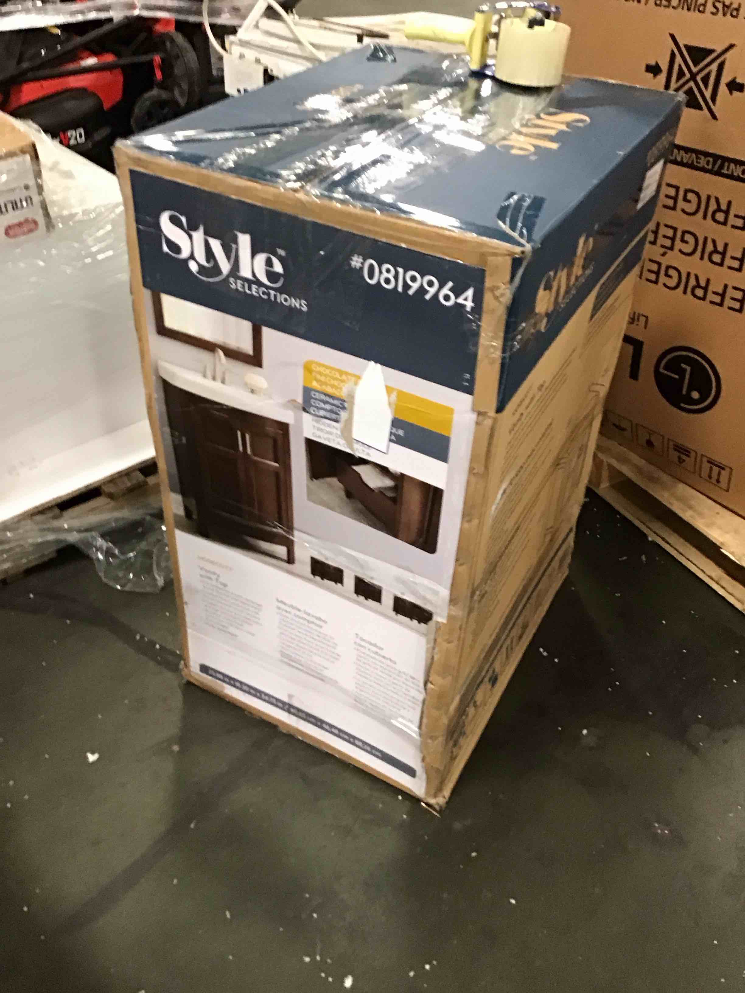 https://s3.amazonaws.com/lotting-images-prod/bidfta/PNK0472526_1730926857694.jpeg