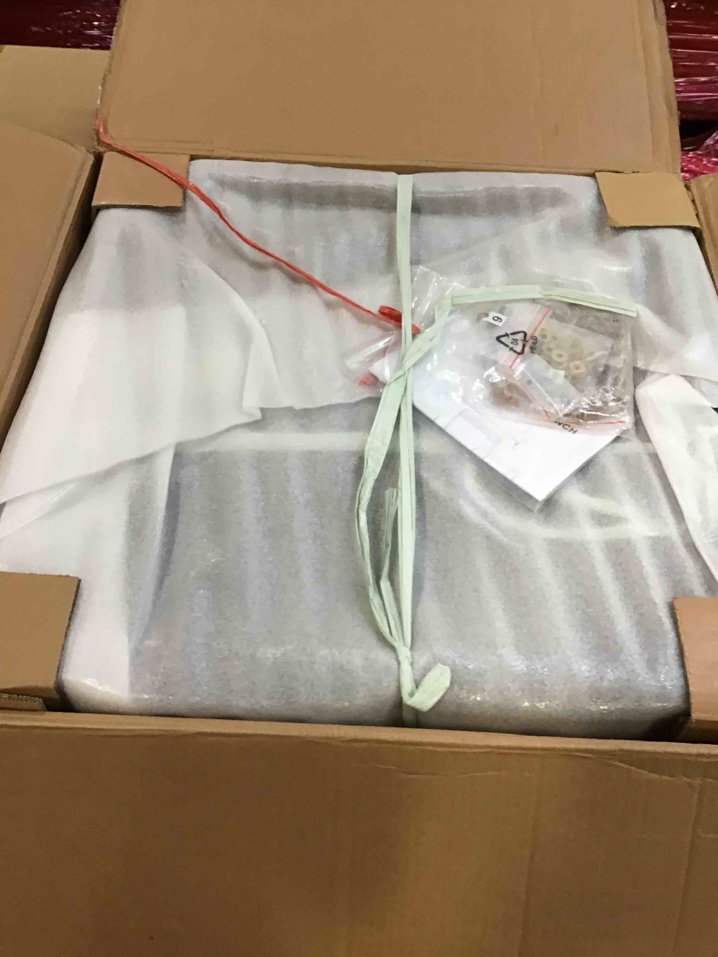 https://s3.amazonaws.com/lotting-images-prod/bidfta/PNK0472744_1730816614968.jpeg