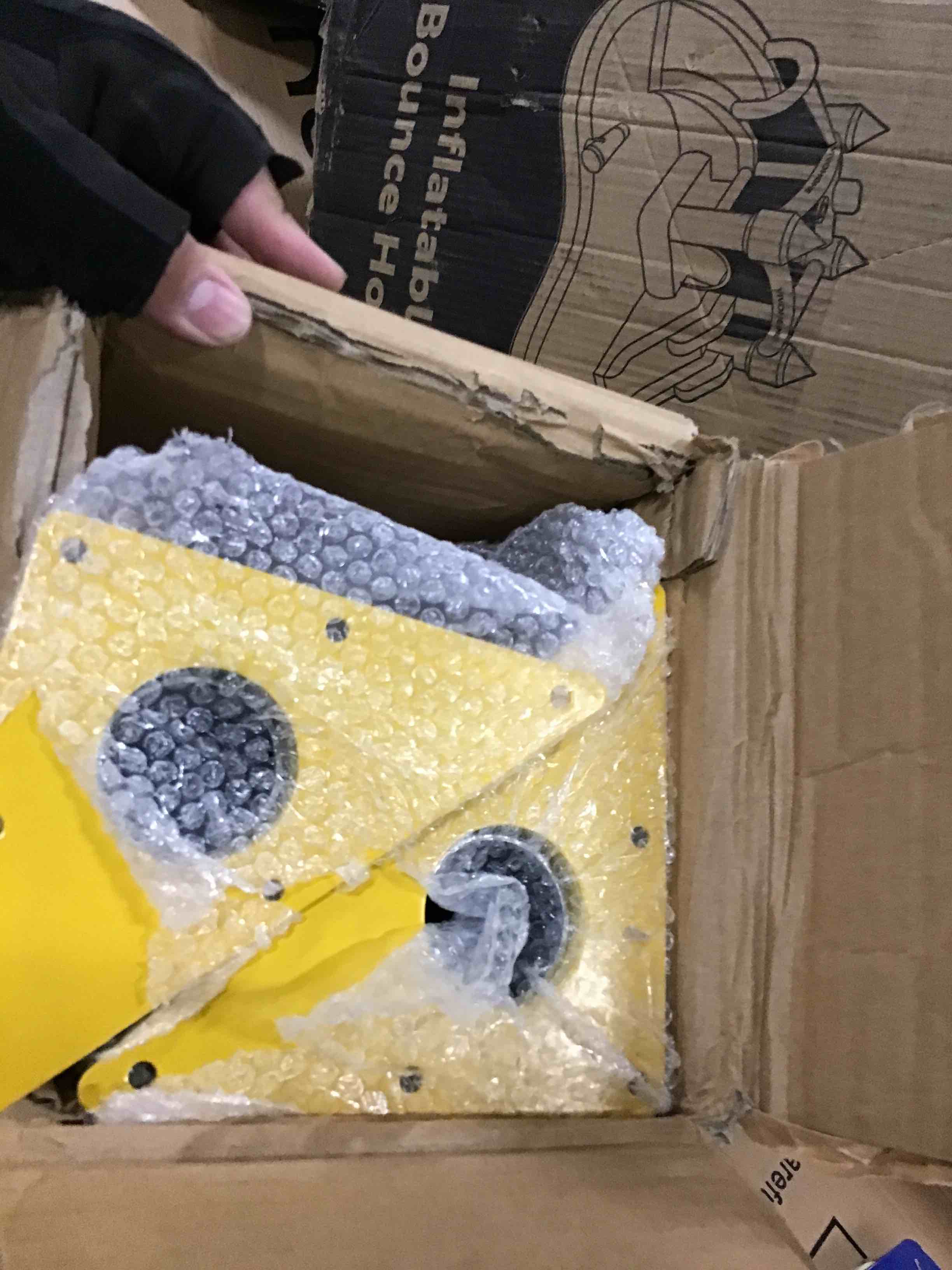 https://s3.amazonaws.com/lotting-images-prod/bidfta/PNK0473259_1730201135340.jpeg
