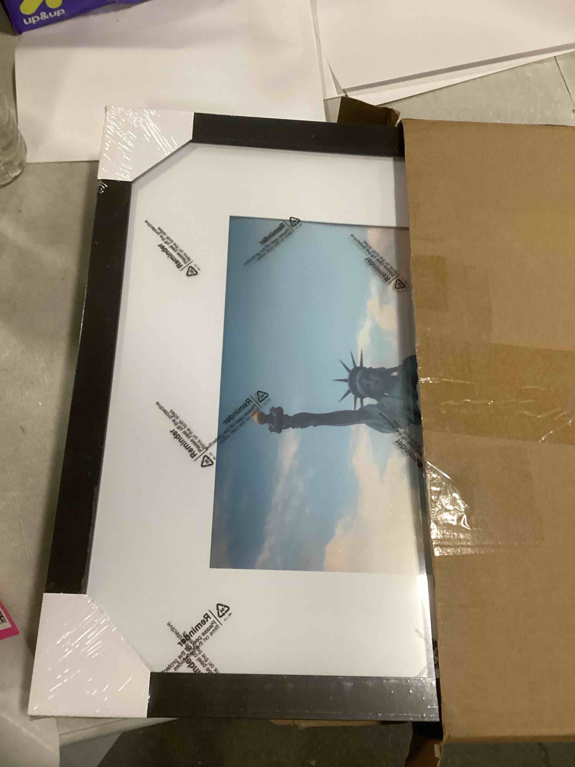 https://s3.amazonaws.com/lotting-images-prod/bidfta/PNK0473598_1729193990702.jpeg
