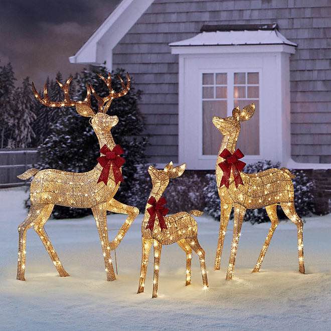 PRE LIT TWINKLING DEER FAMILY IN BOX