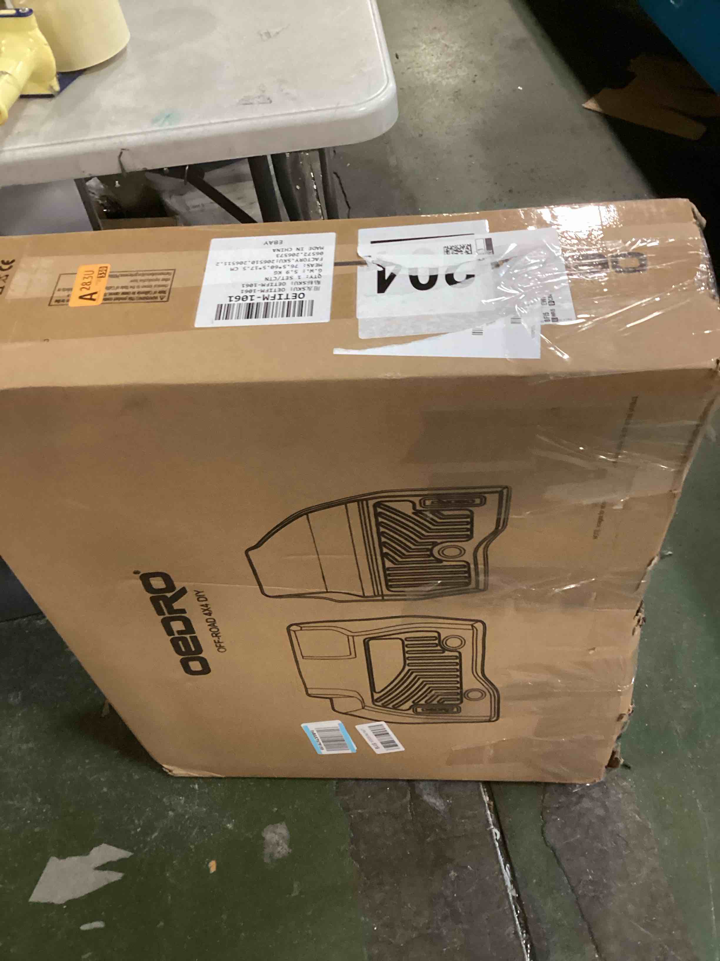 https://s3.amazonaws.com/lotting-images-prod/bidfta/PNK0474903_1730426210967.jpeg