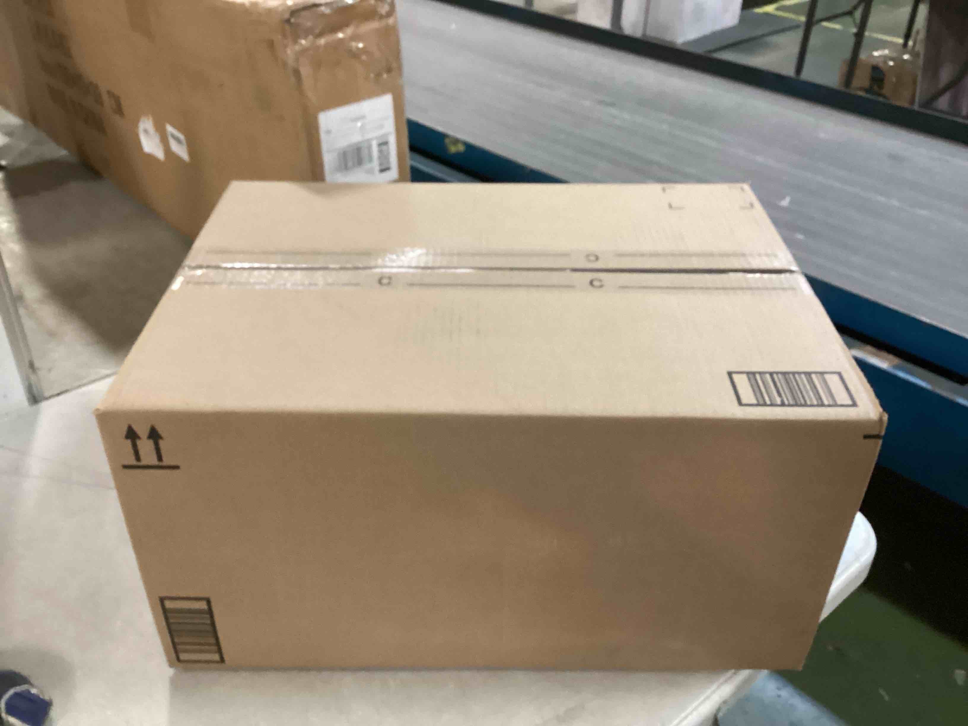https://s3.amazonaws.com/lotting-images-prod/bidfta/PNK0475122_1730341022278.jpeg