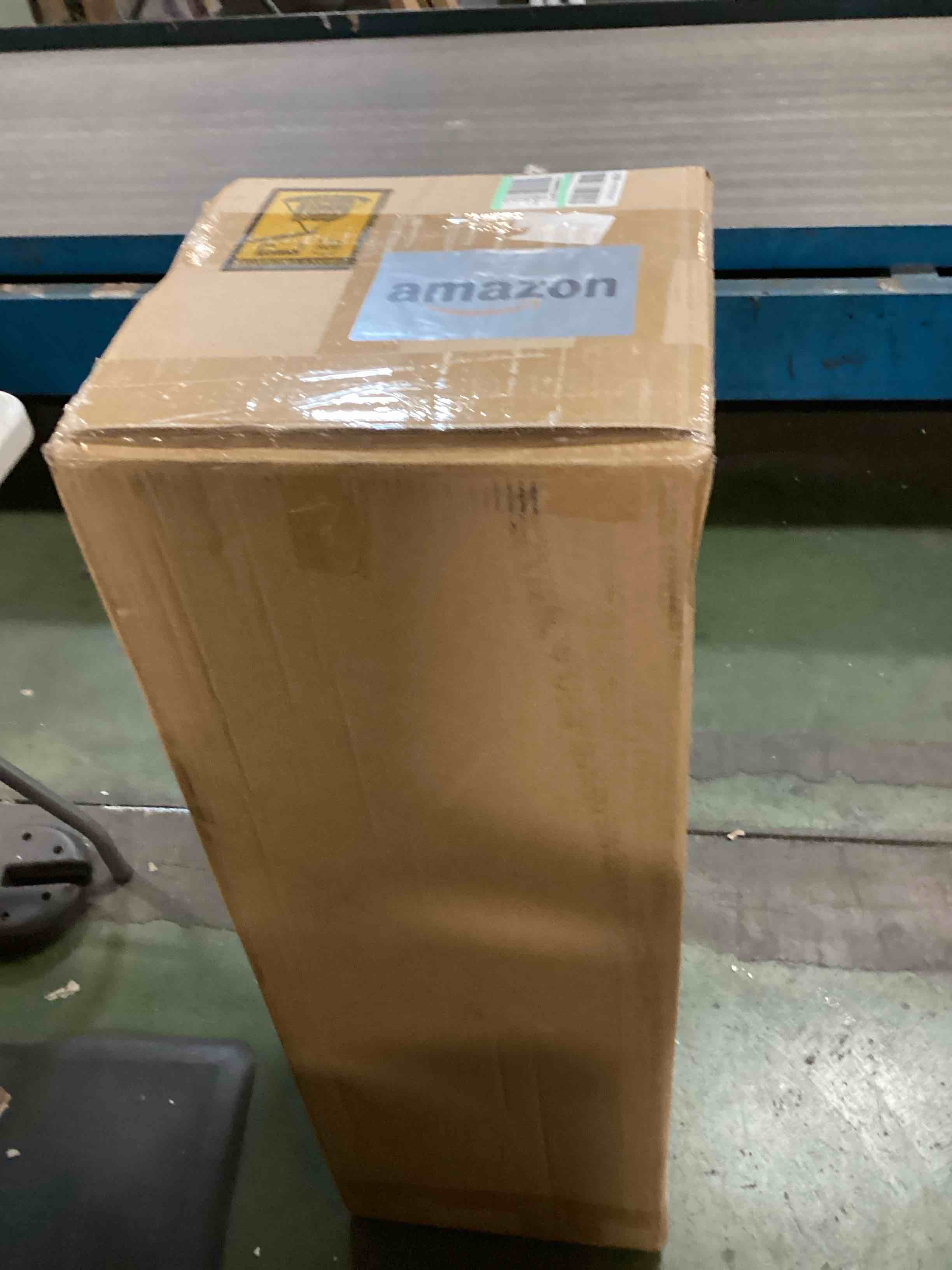 https://s3.amazonaws.com/lotting-images-prod/bidfta/PNK0475183_1730330682827.jpeg