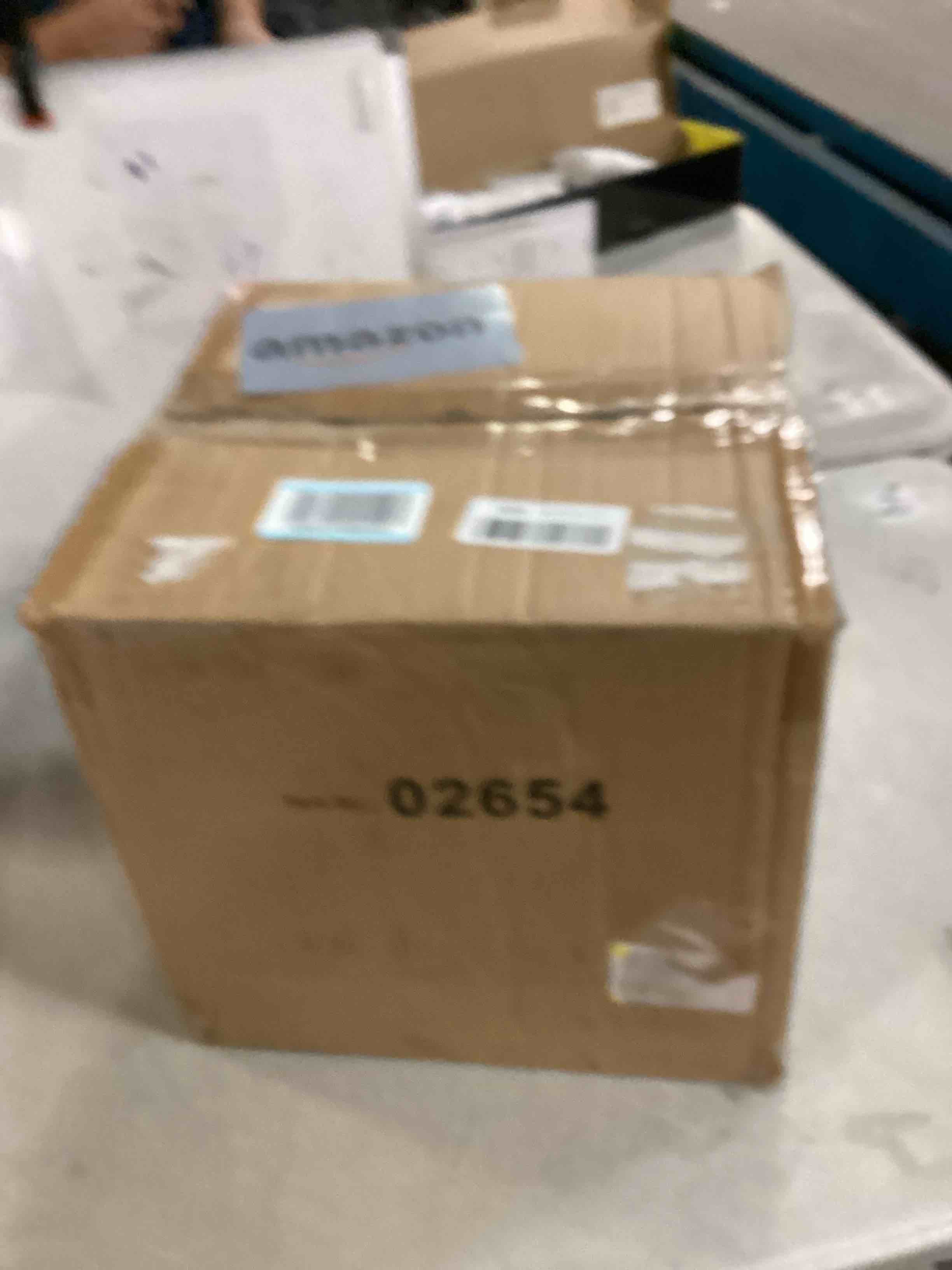 https://s3.amazonaws.com/lotting-images-prod/bidfta/PNK0475247_1730264146257.jpeg