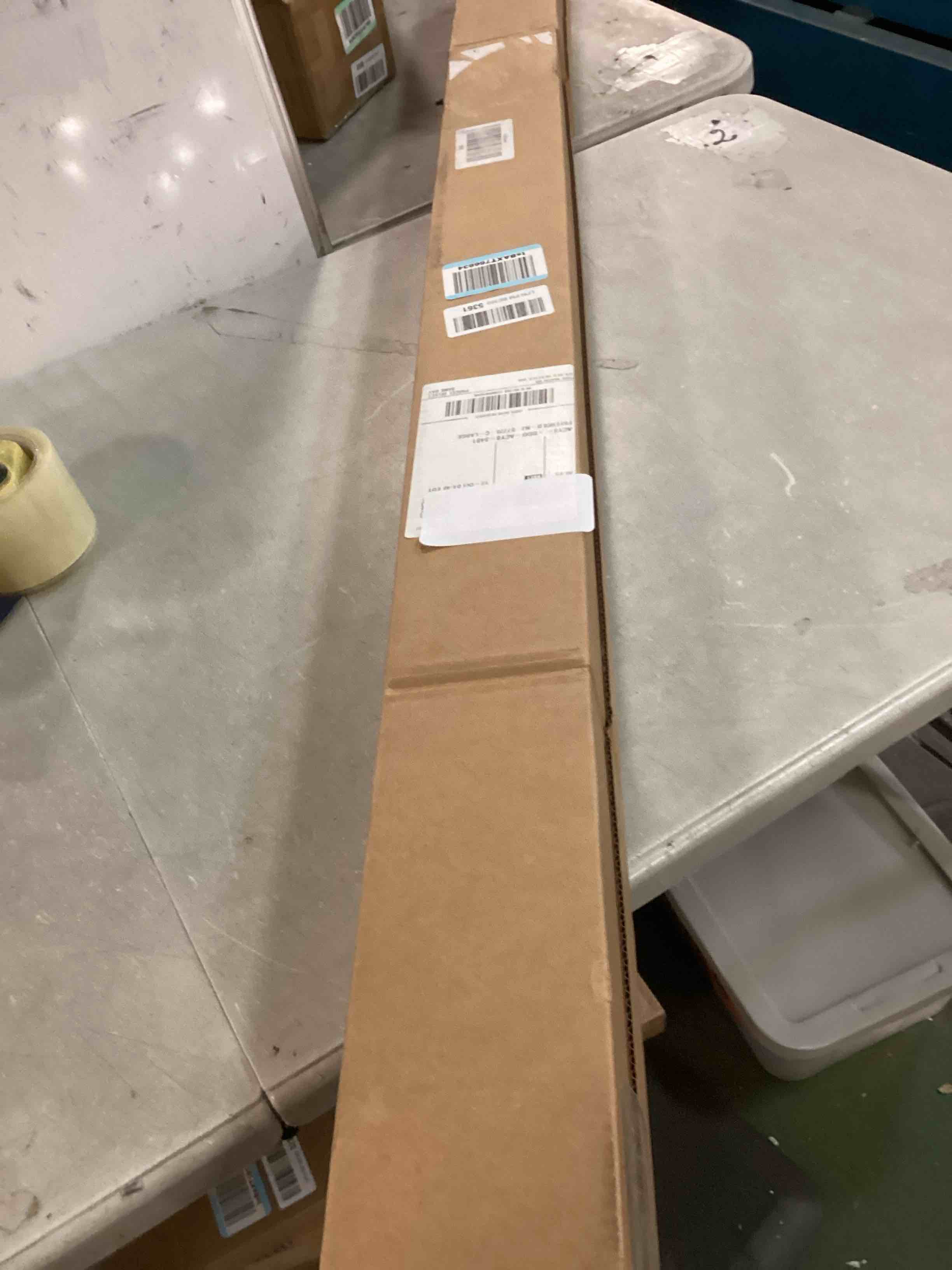 https://s3.amazonaws.com/lotting-images-prod/bidfta/PNK0475252_1730263622200.jpeg