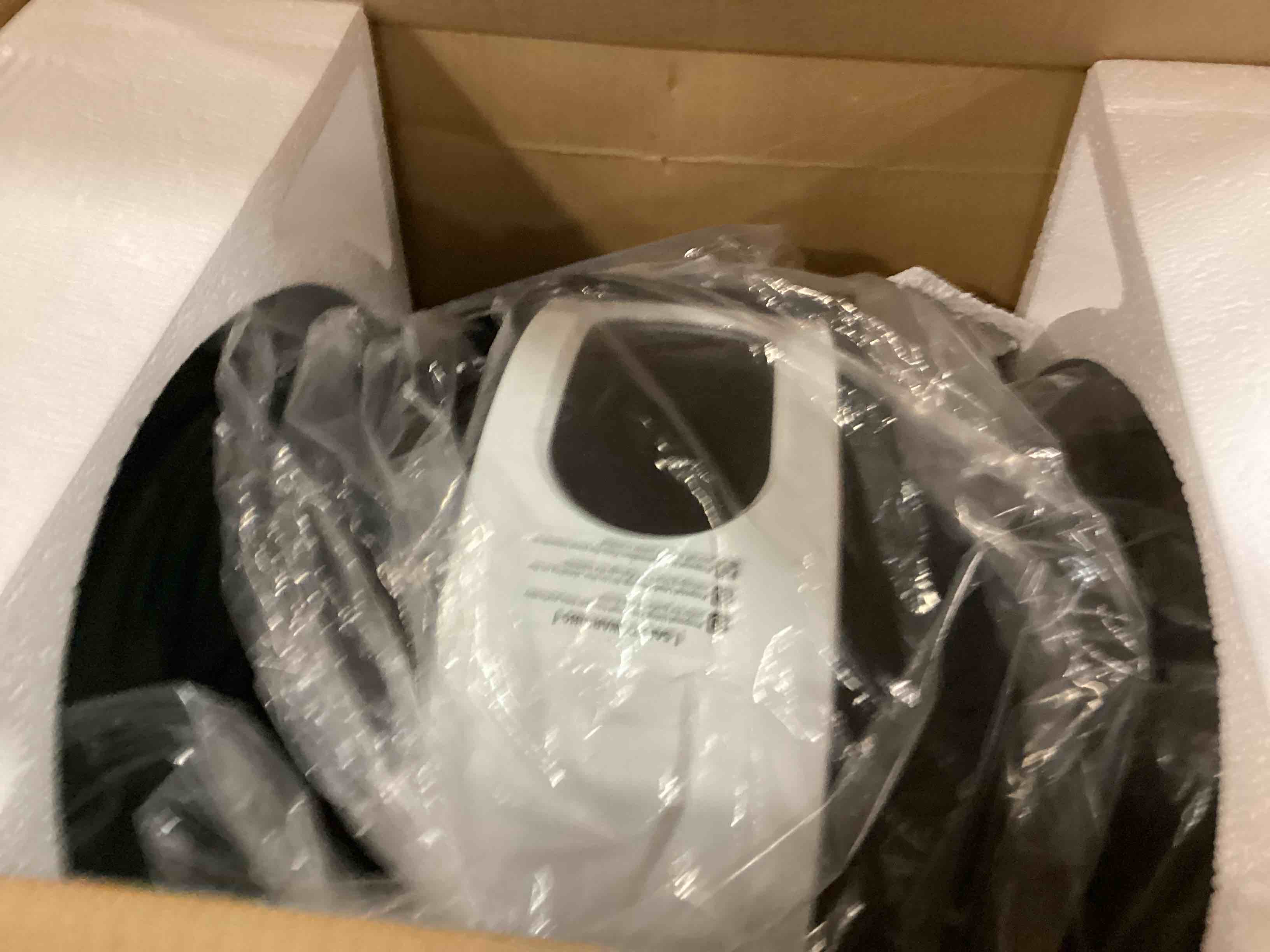 https://s3.amazonaws.com/lotting-images-prod/bidfta/PNK0475650_1729914207337.jpeg