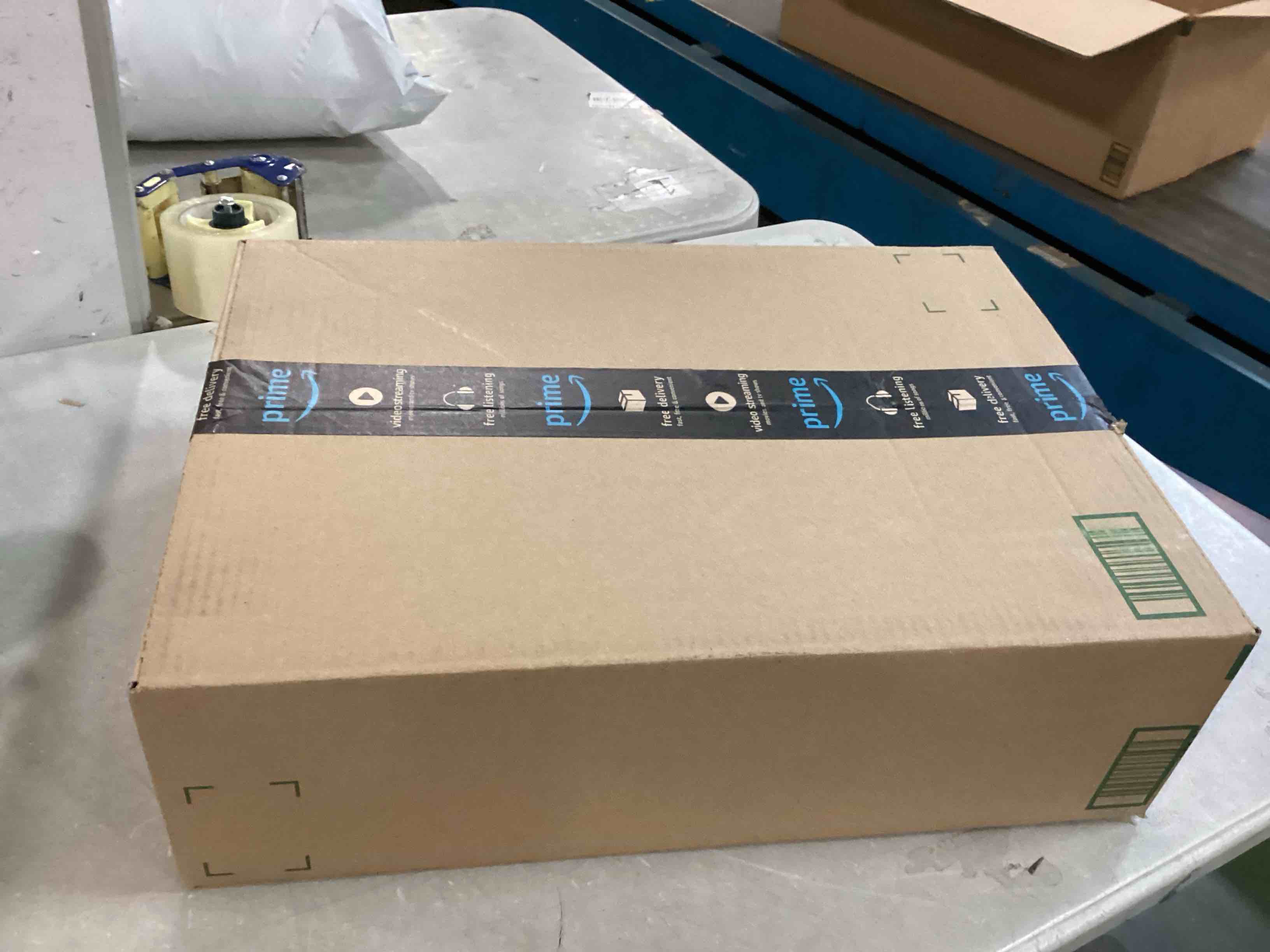 https://s3.amazonaws.com/lotting-images-prod/bidfta/PNK0475968_1729745376726.jpeg