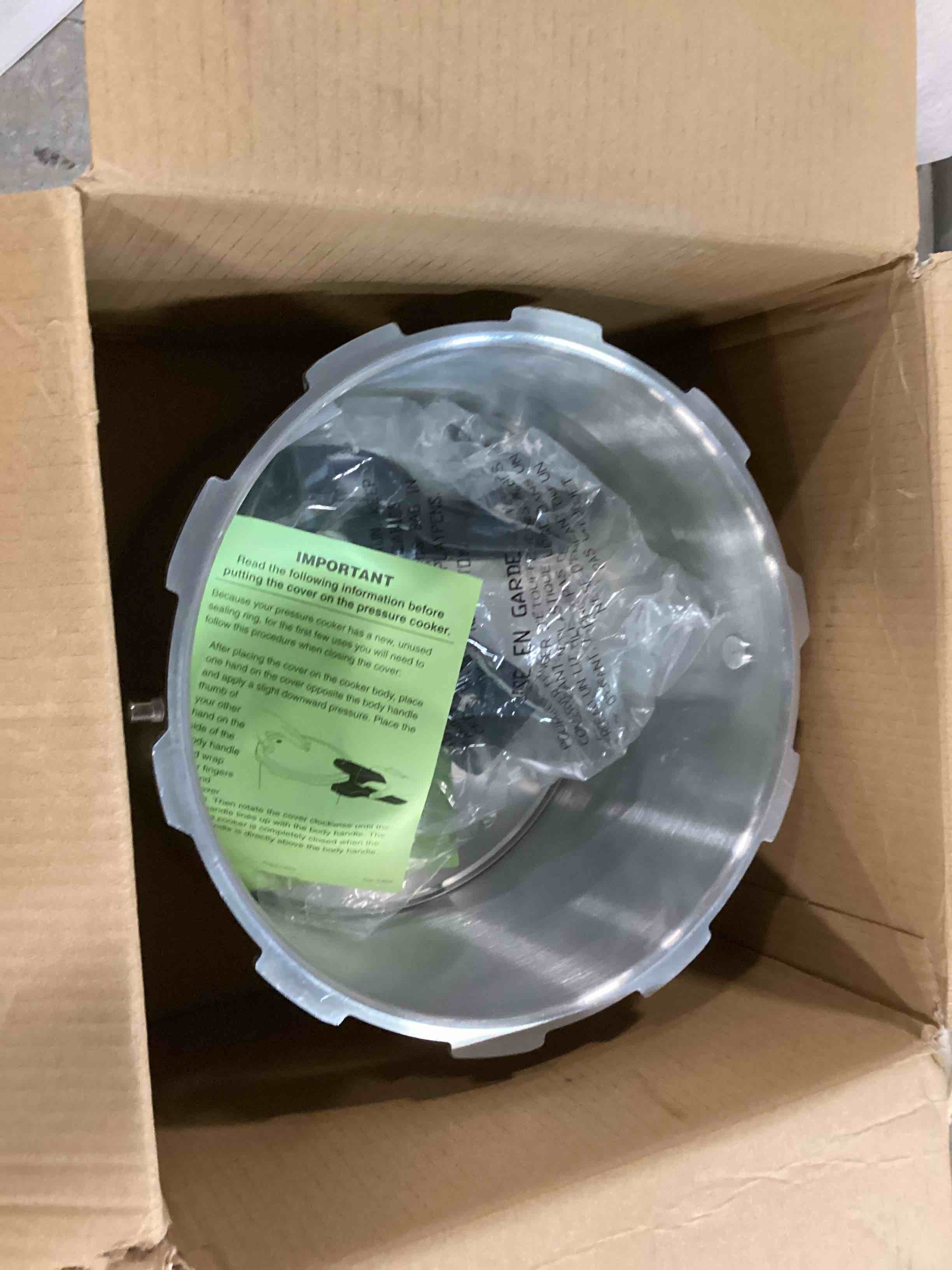 https://s3.amazonaws.com/lotting-images-prod/bidfta/PNK0476046_1730332902092.jpeg
