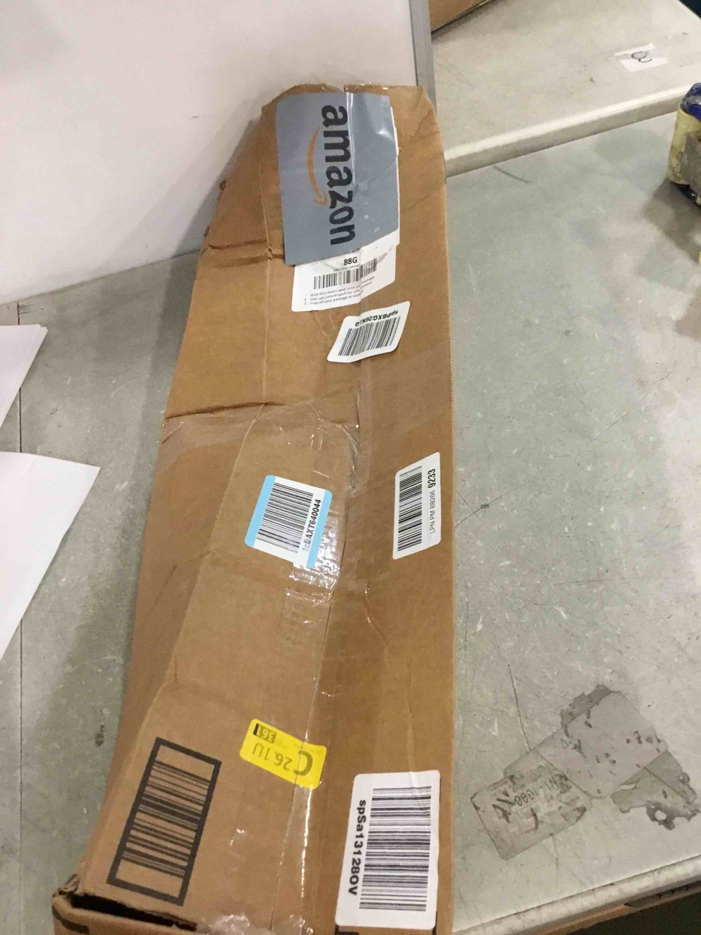 https://s3.amazonaws.com/lotting-images-prod/bidfta/PNK0476435_1730171766926.jpeg