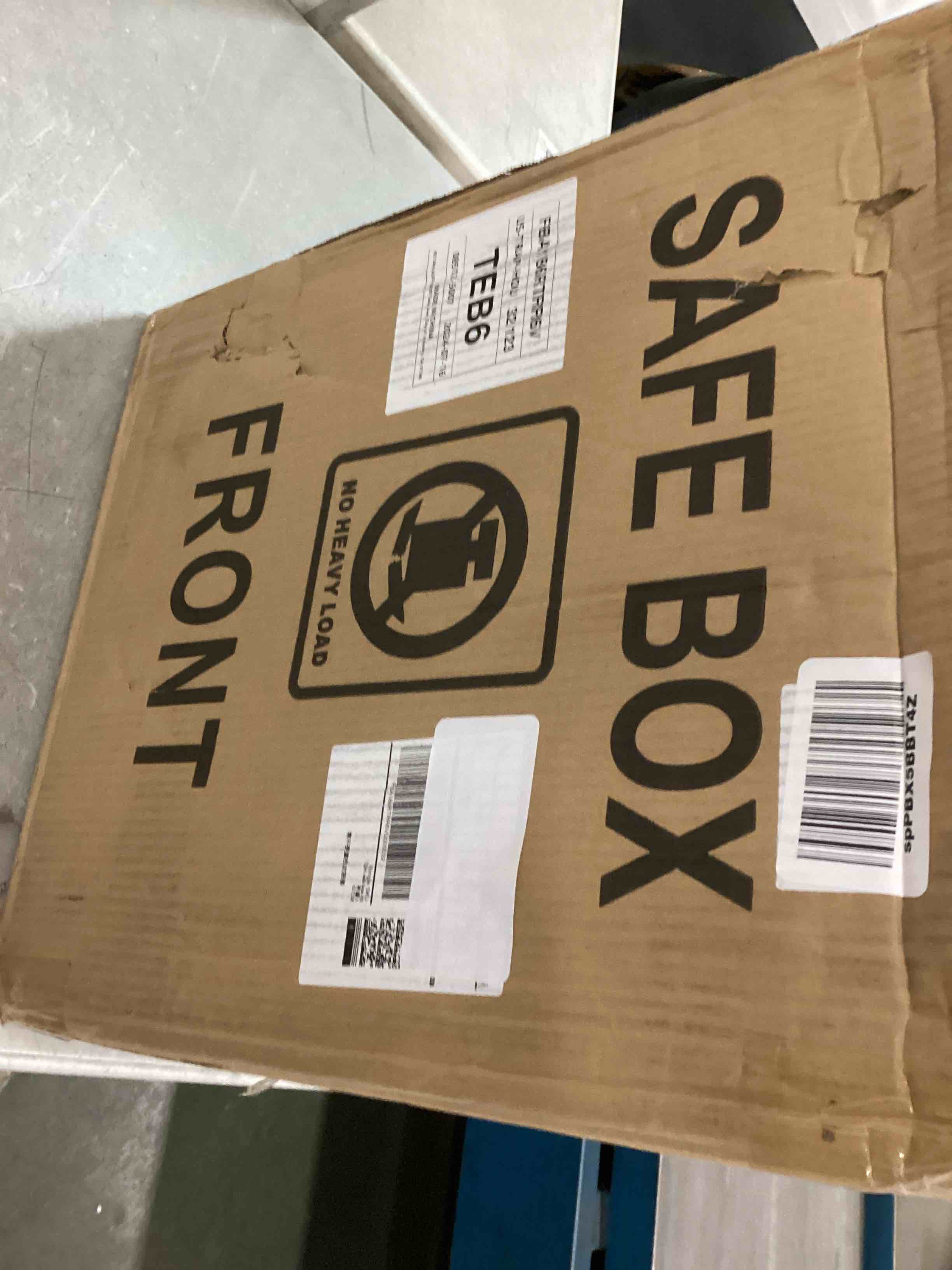 https://s3.amazonaws.com/lotting-images-prod/bidfta/PNK0476768_1729900407115.jpeg