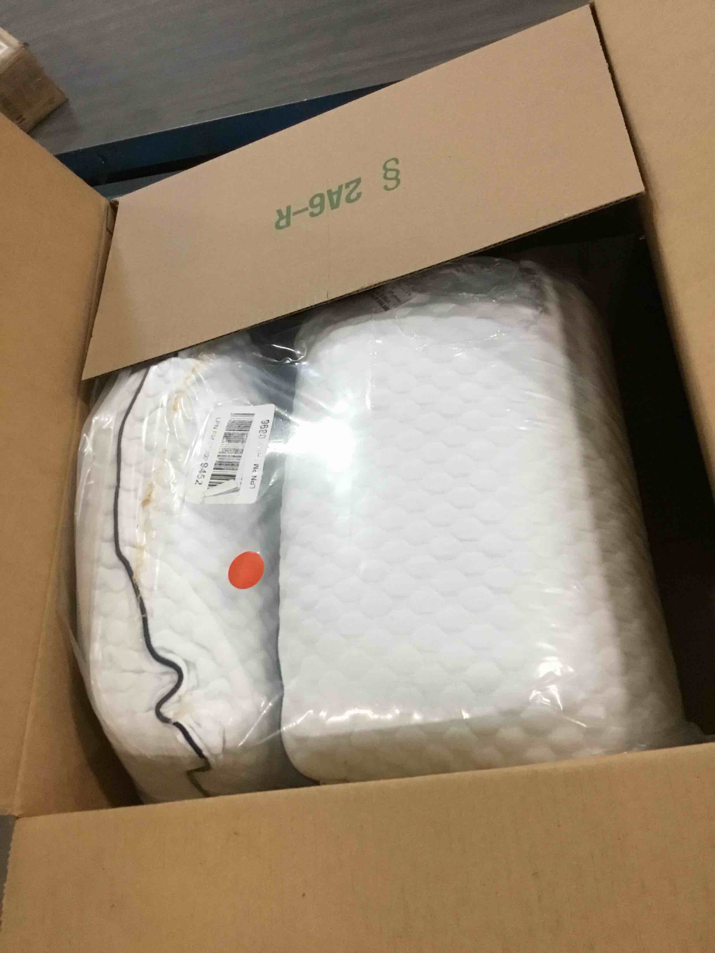 https://s3.amazonaws.com/lotting-images-prod/bidfta/PNK0477544_1729570011712.jpeg