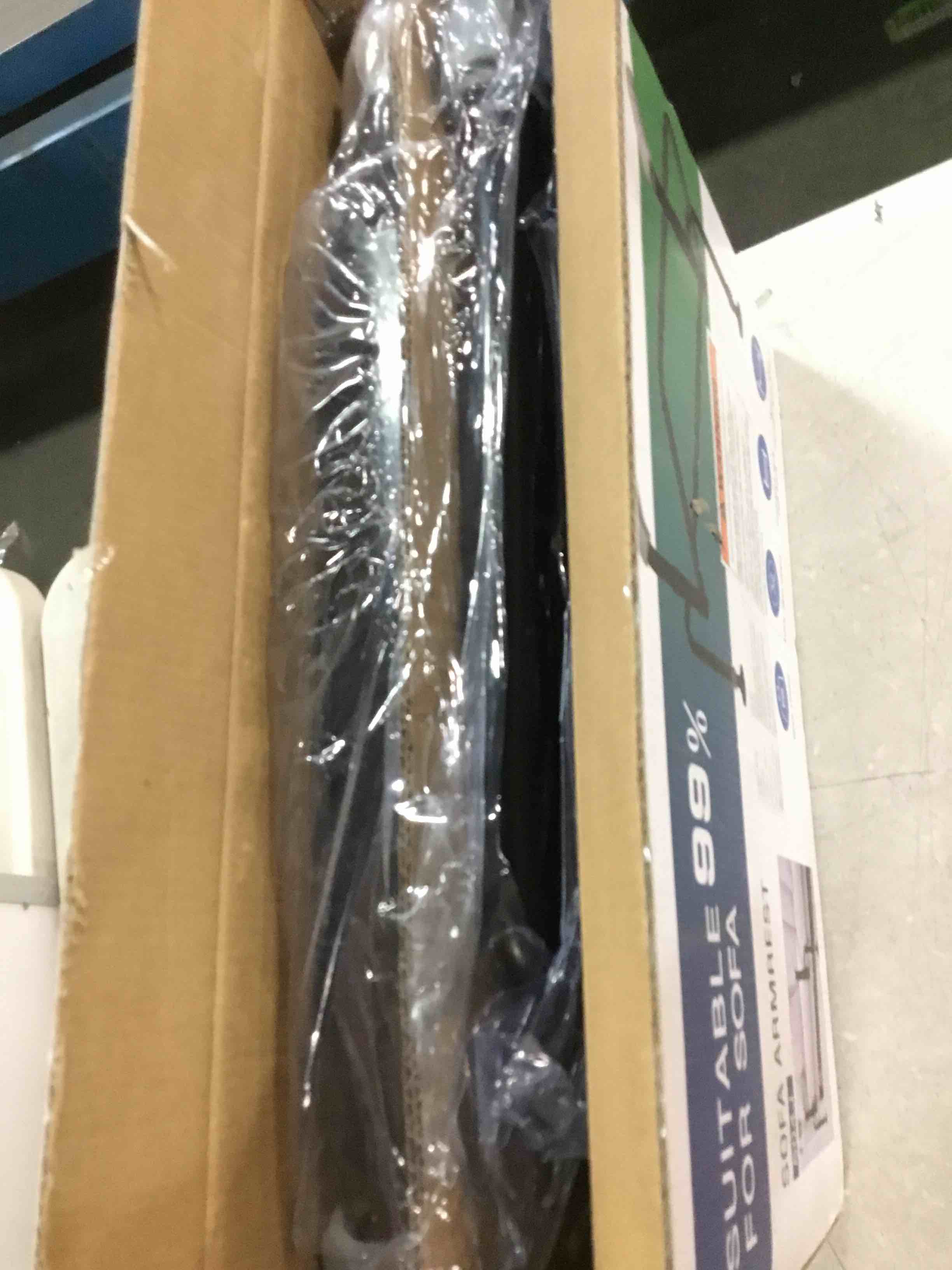 https://s3.amazonaws.com/lotting-images-prod/bidfta/PNK0477557_1729568247304.jpeg