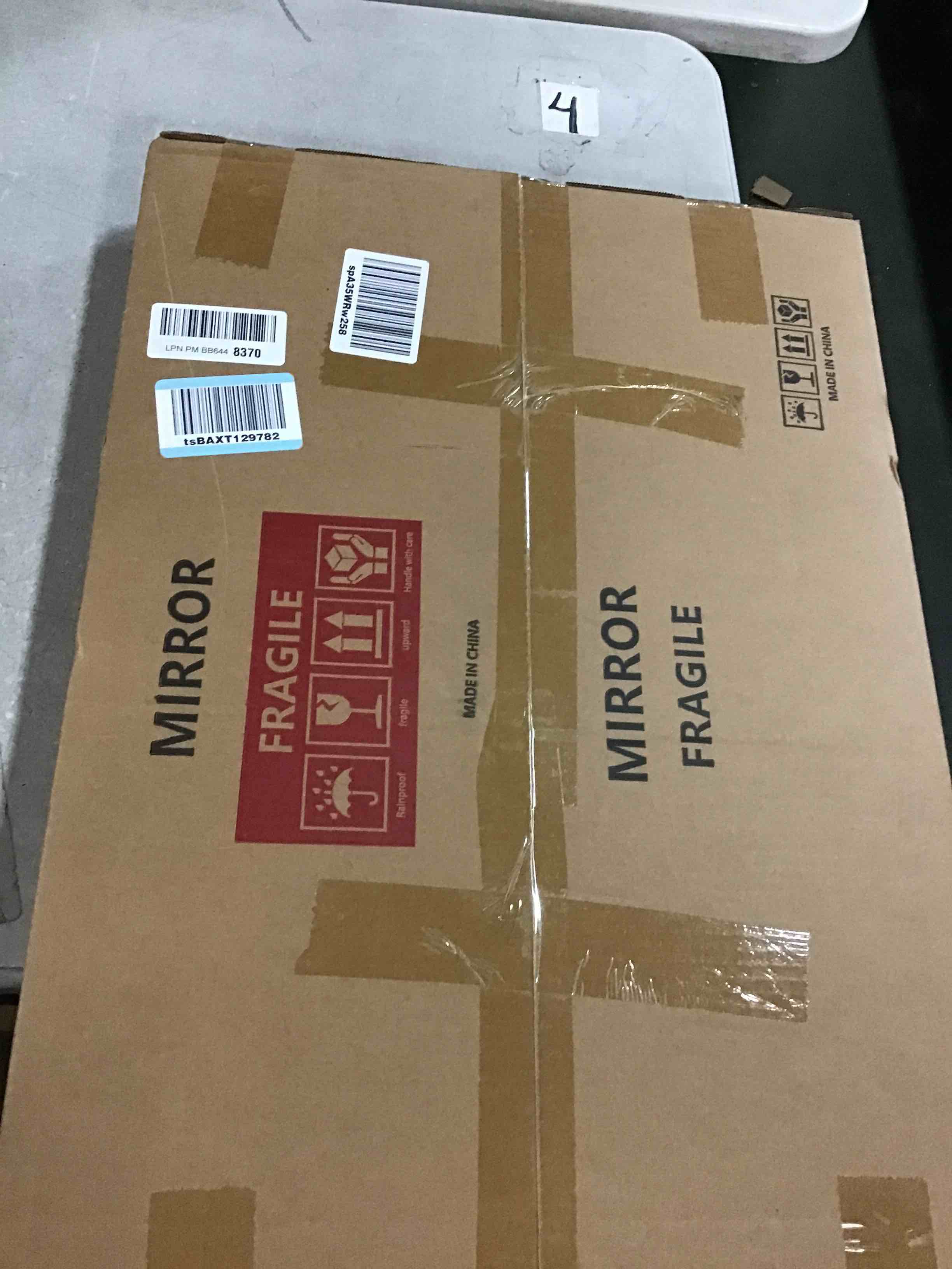 https://s3.amazonaws.com/lotting-images-prod/bidfta/PNK0477932_1729225786943.jpeg
