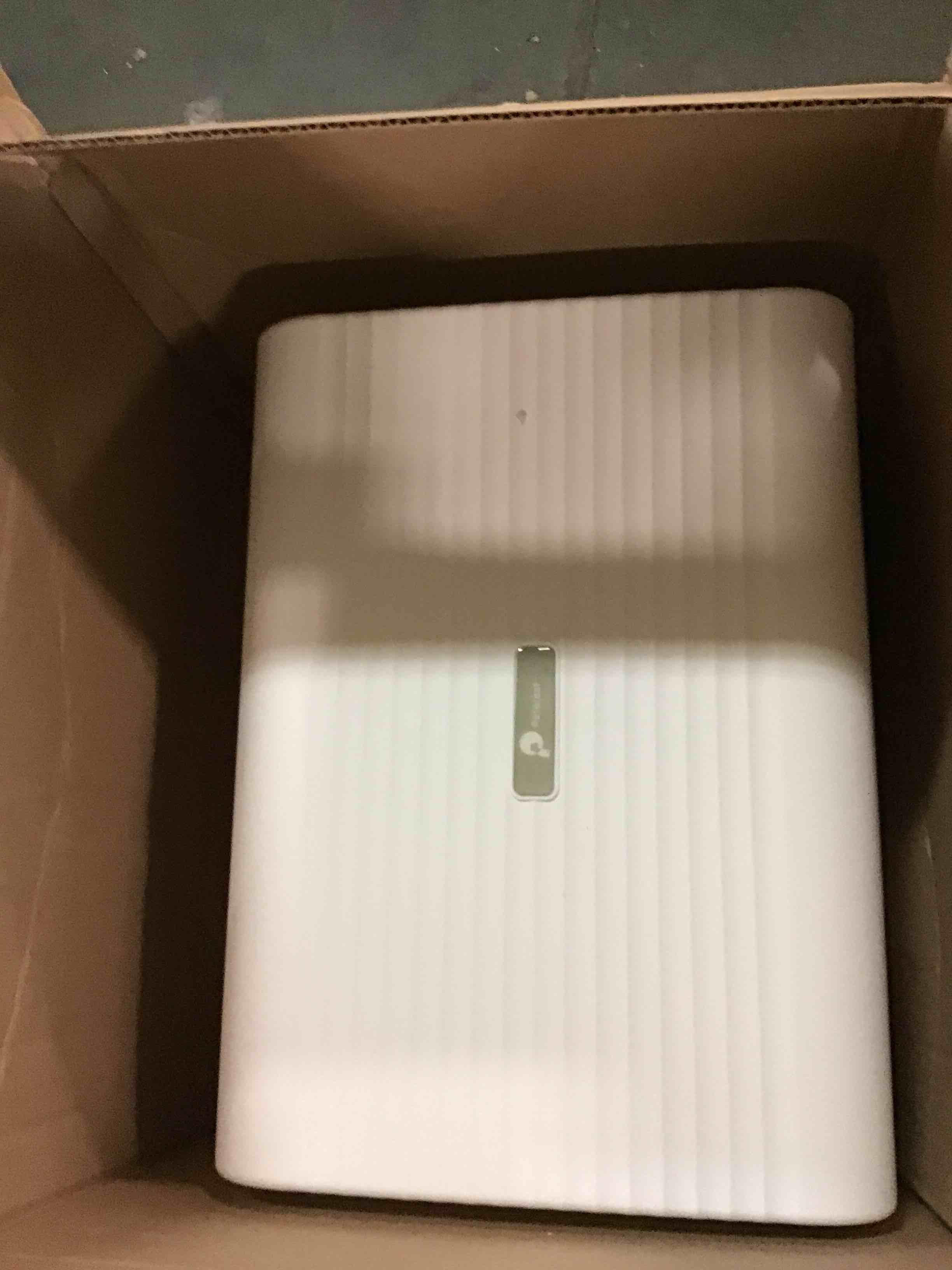 https://s3.amazonaws.com/lotting-images-prod/bidfta/PNK0477989_1729217699292.jpeg