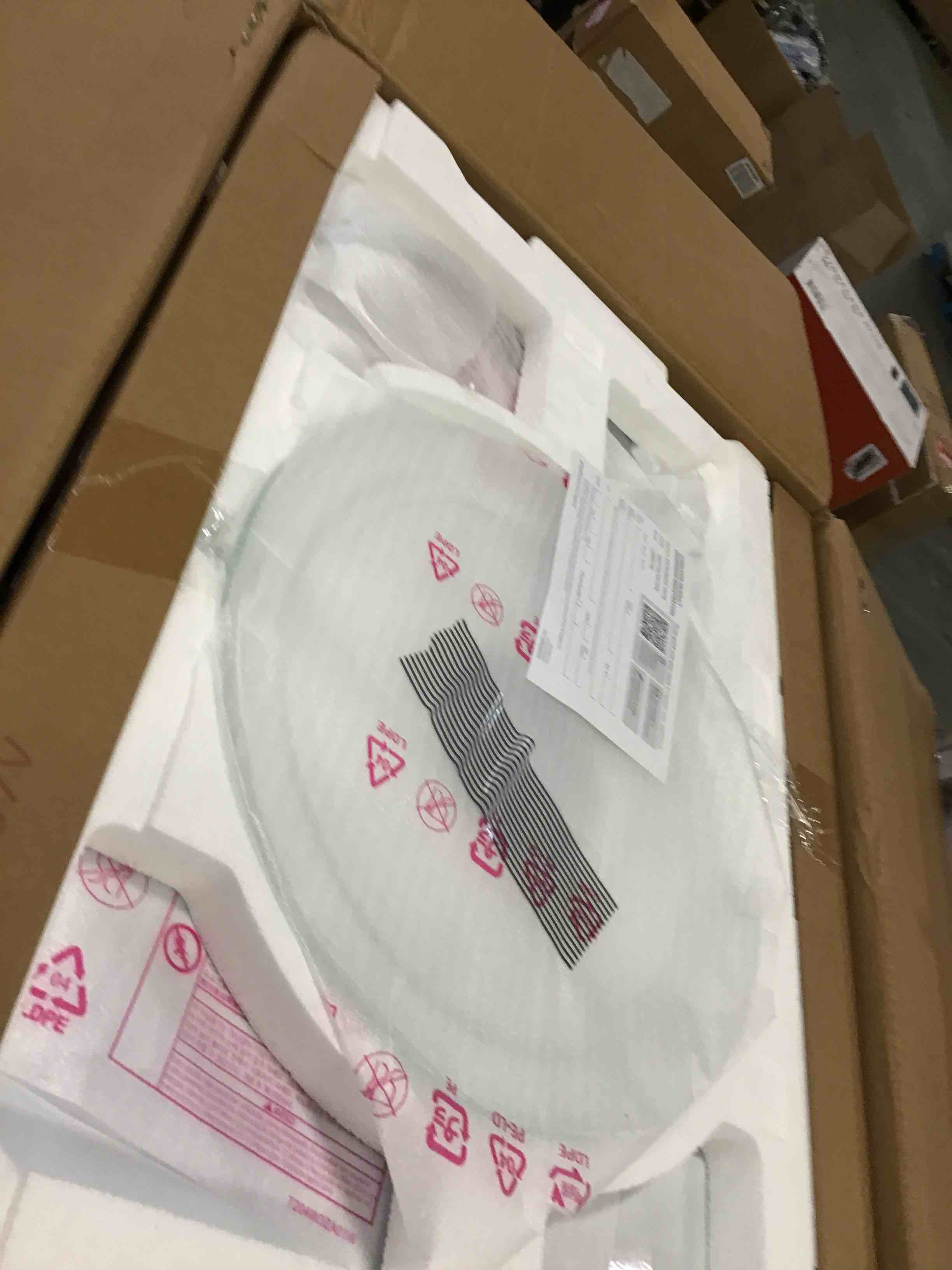 https://s3.amazonaws.com/lotting-images-prod/bidfta/PNK0481011_1729188928293.jpeg