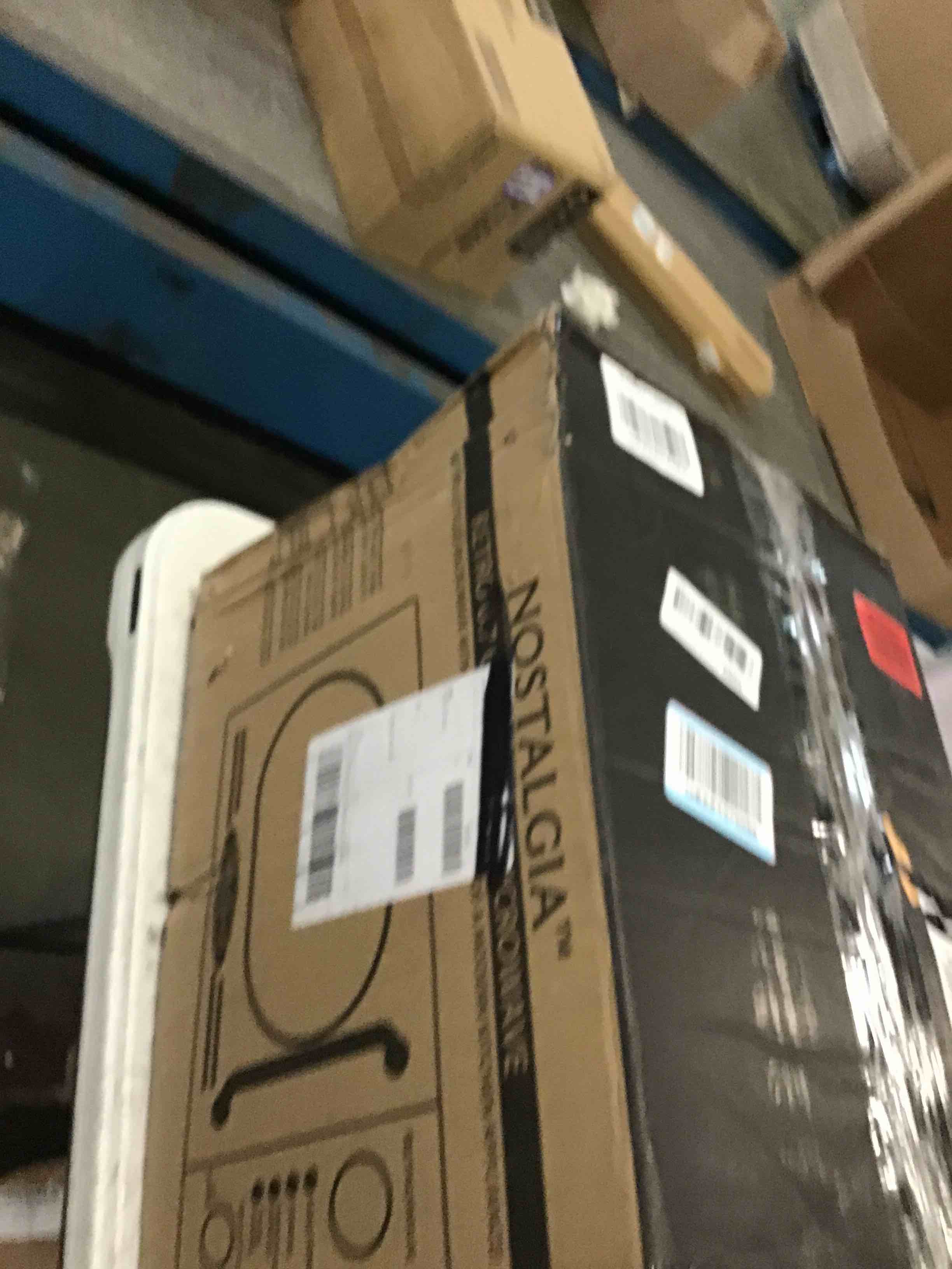 https://s3.amazonaws.com/lotting-images-prod/bidfta/PNK0481012_1729188849152.jpeg