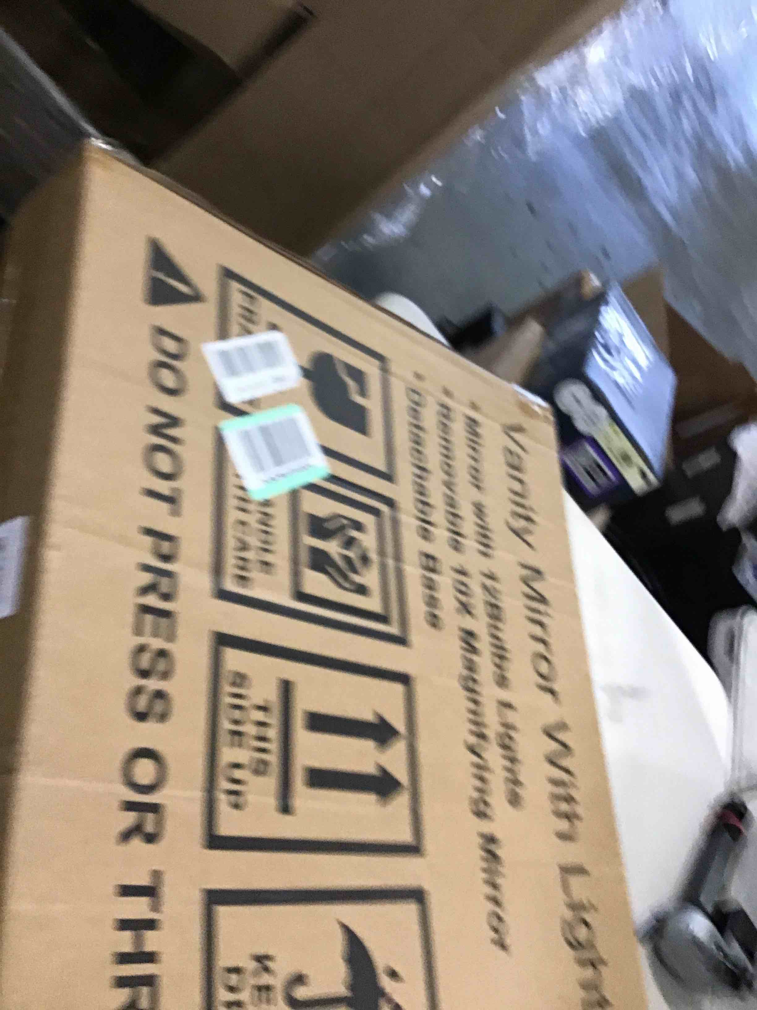 https://s3.amazonaws.com/lotting-images-prod/bidfta/PNK0481707_1729099901664.jpeg