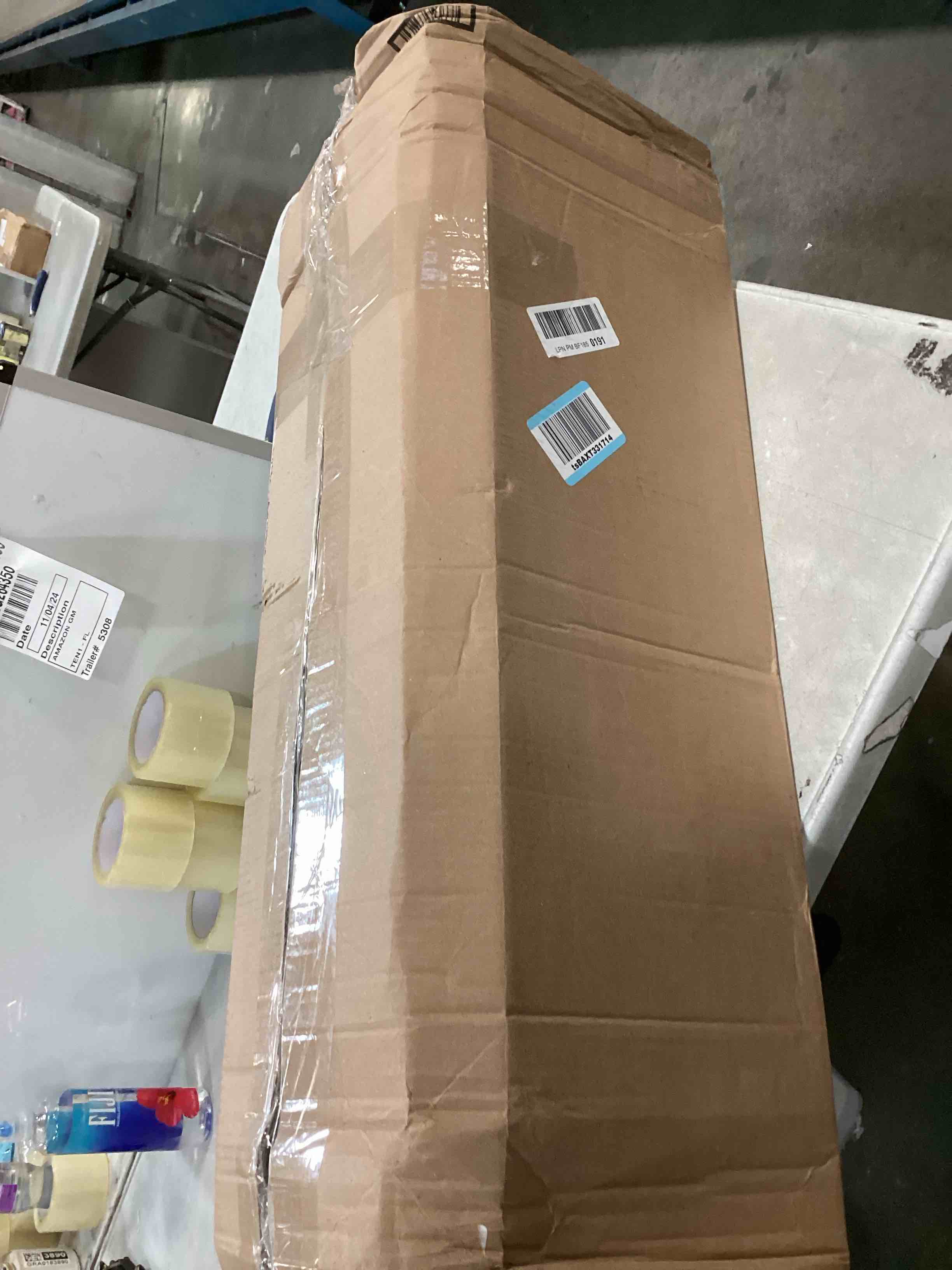 https://s3.amazonaws.com/lotting-images-prod/bidfta/PNK0482663_1730809137906.jpeg