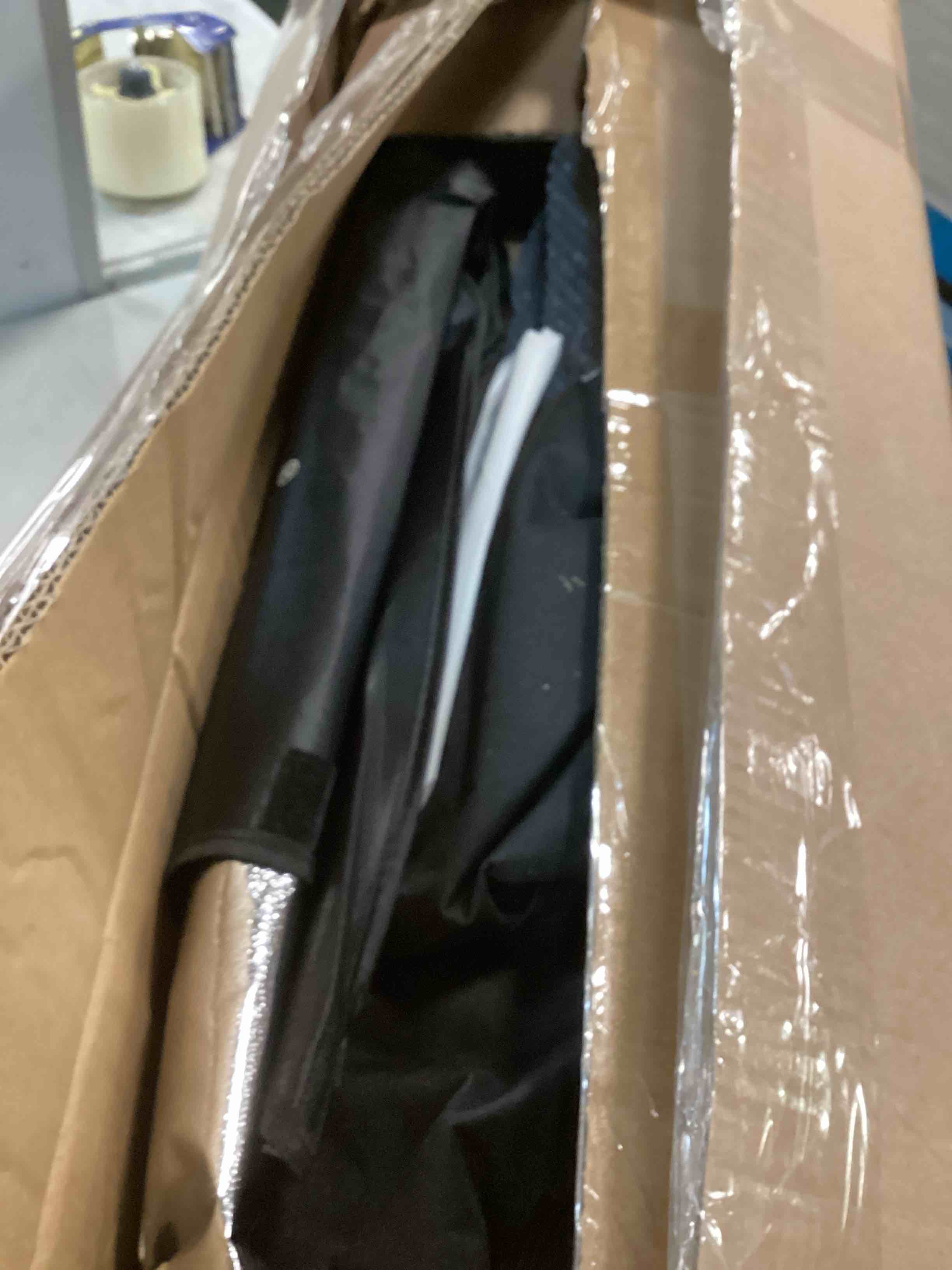 https://s3.amazonaws.com/lotting-images-prod/bidfta/PNK0482663_1730809275000.jpeg