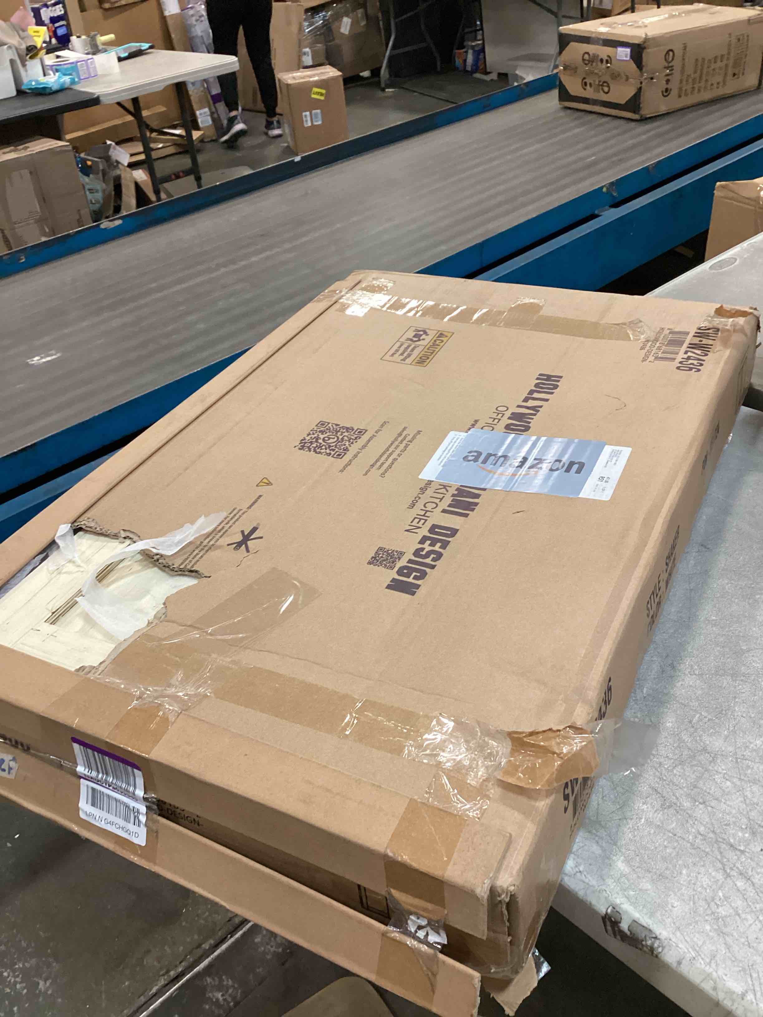 https://s3.amazonaws.com/lotting-images-prod/bidfta/PNK0483247_1730400757764.jpeg