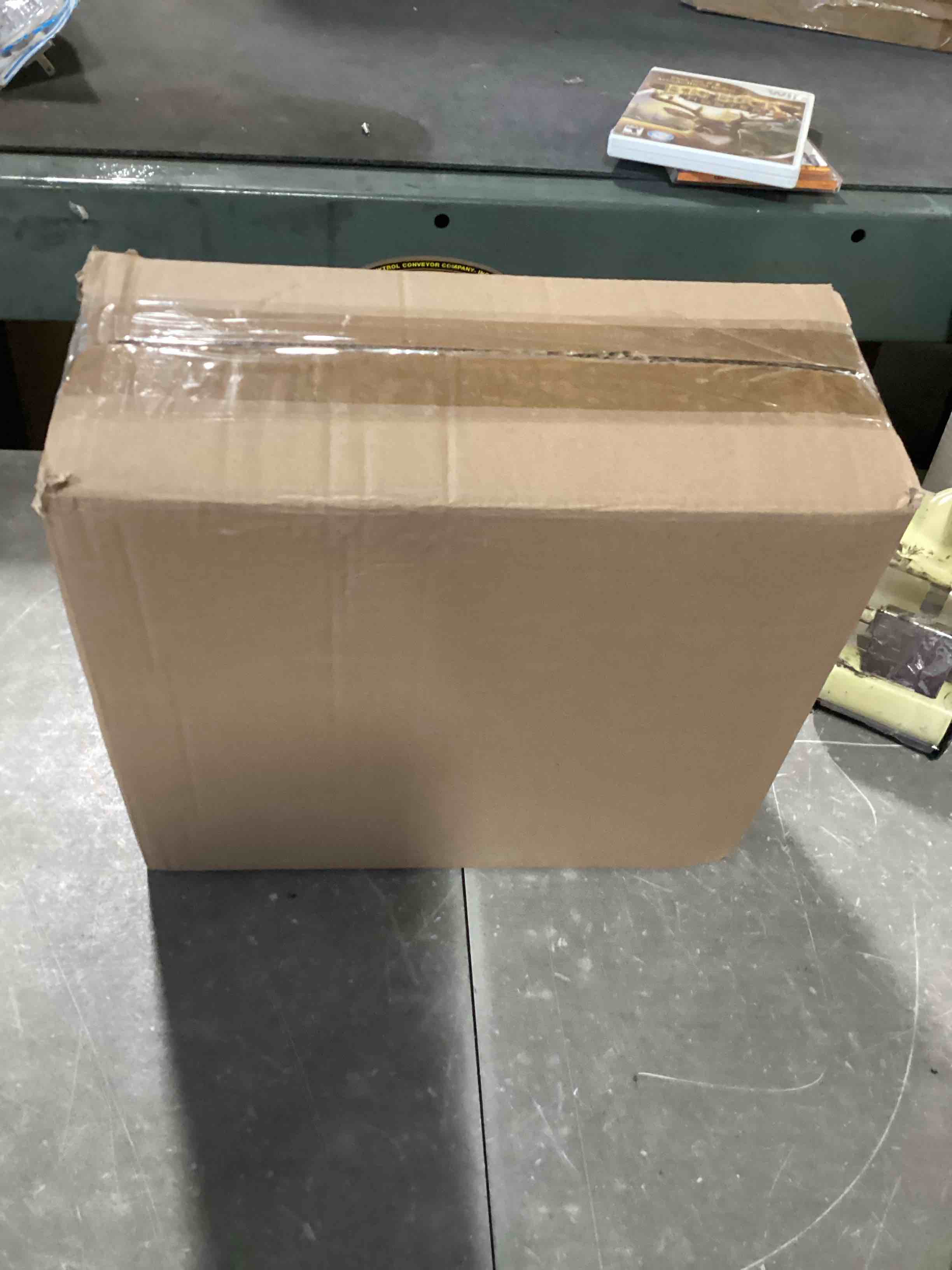 https://s3.amazonaws.com/lotting-images-prod/bidfta/PNK0486083_1730117779325.jpeg