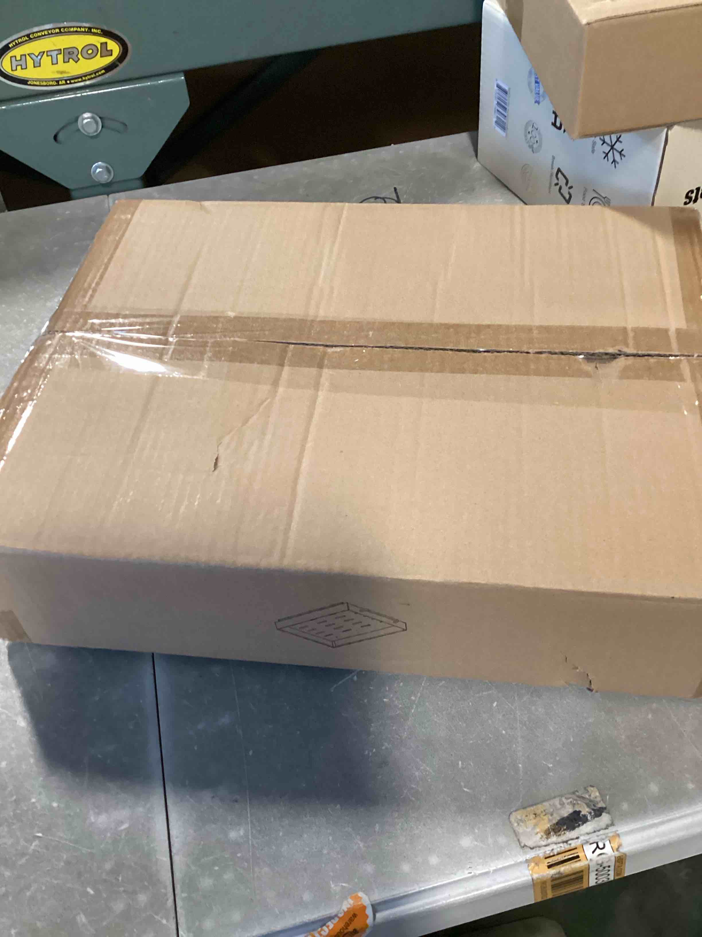 https://s3.amazonaws.com/lotting-images-prod/bidfta/PNK0486091_1730118244817.jpeg