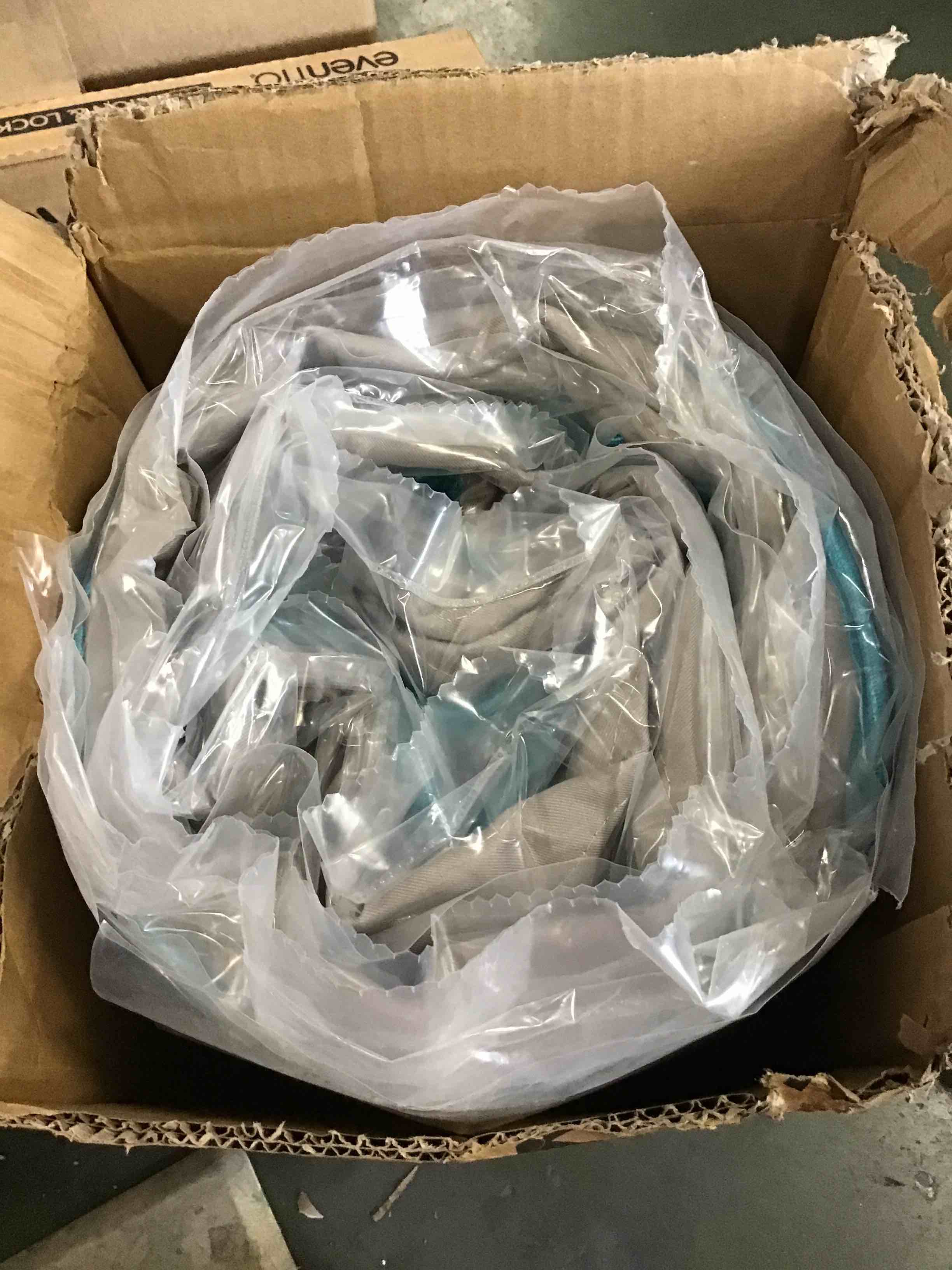 https://s3.amazonaws.com/lotting-images-prod/bidfta/PNK0486289_1730146333218.jpeg