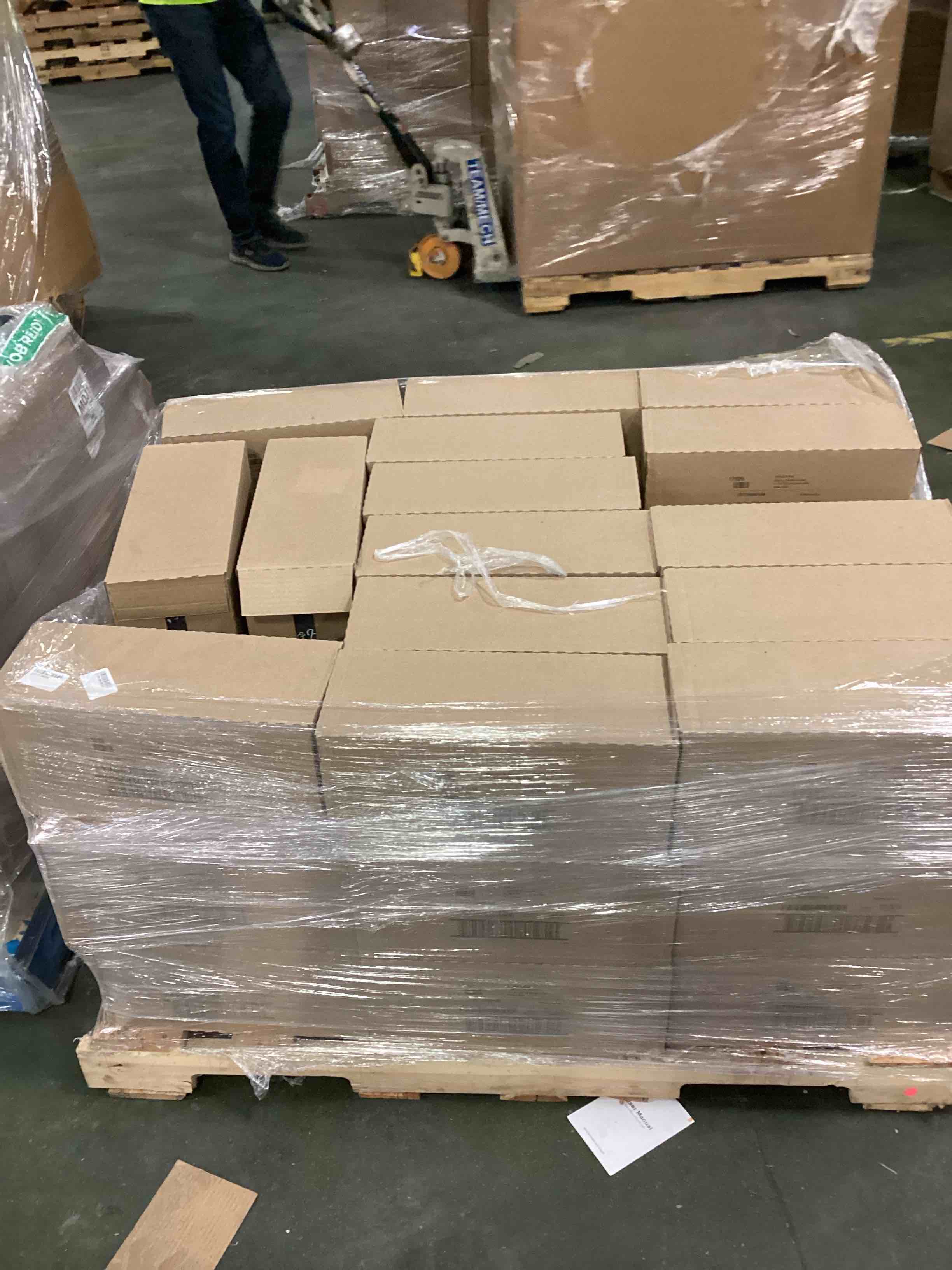 https://s3.amazonaws.com/lotting-images-prod/bidfta/PNK0486876_1730377224489.jpeg