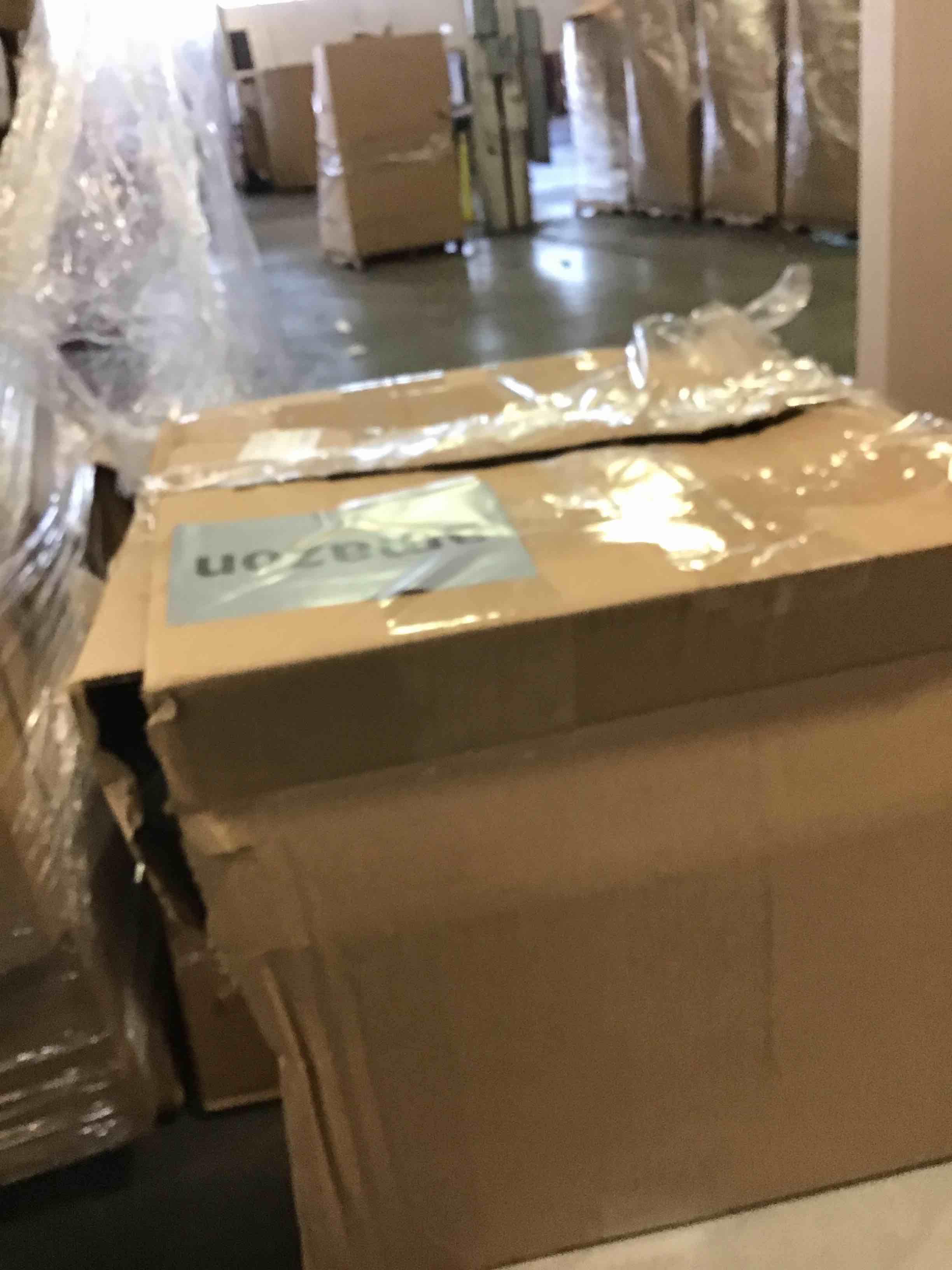 https://s3.amazonaws.com/lotting-images-prod/bidfta/PNK0488323_1730313171343.jpeg