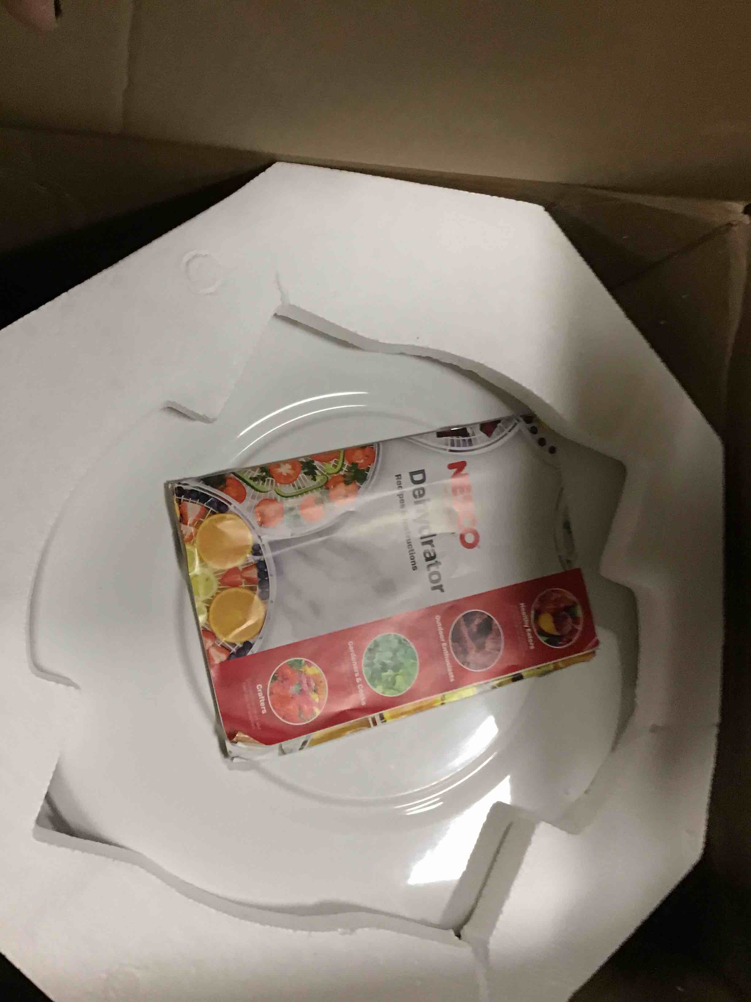 https://s3.amazonaws.com/lotting-images-prod/bidfta/PNK0488343_1730311031284.jpeg