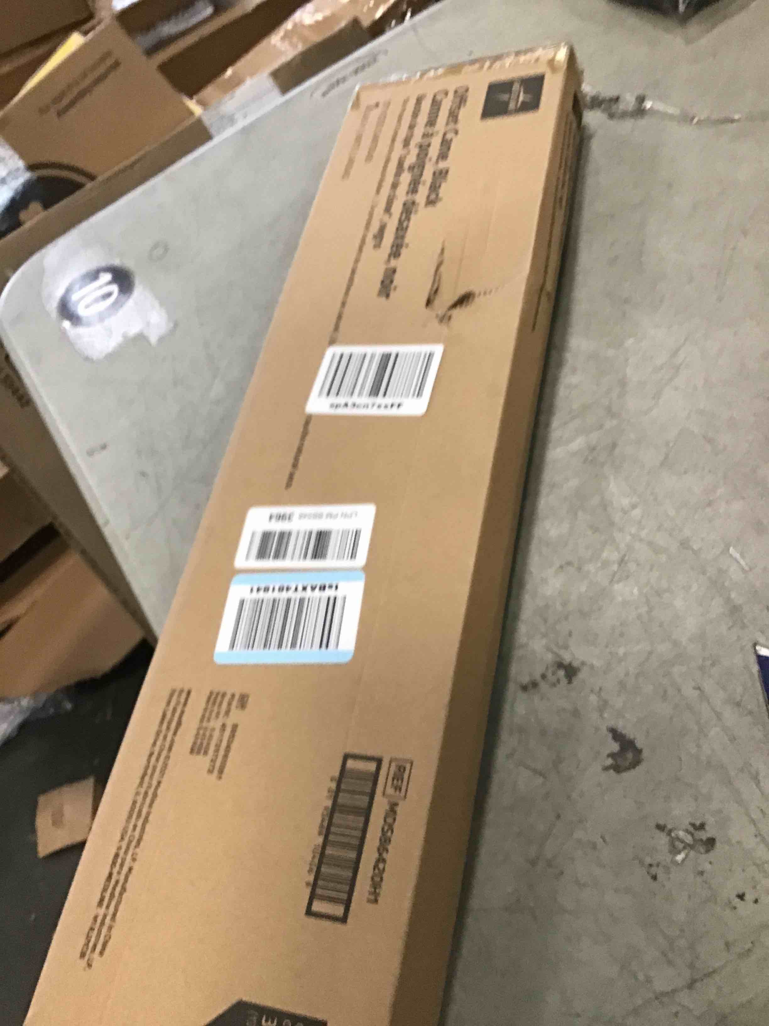 https://s3.amazonaws.com/lotting-images-prod/bidfta/PNK0488970_1730214336498.jpeg