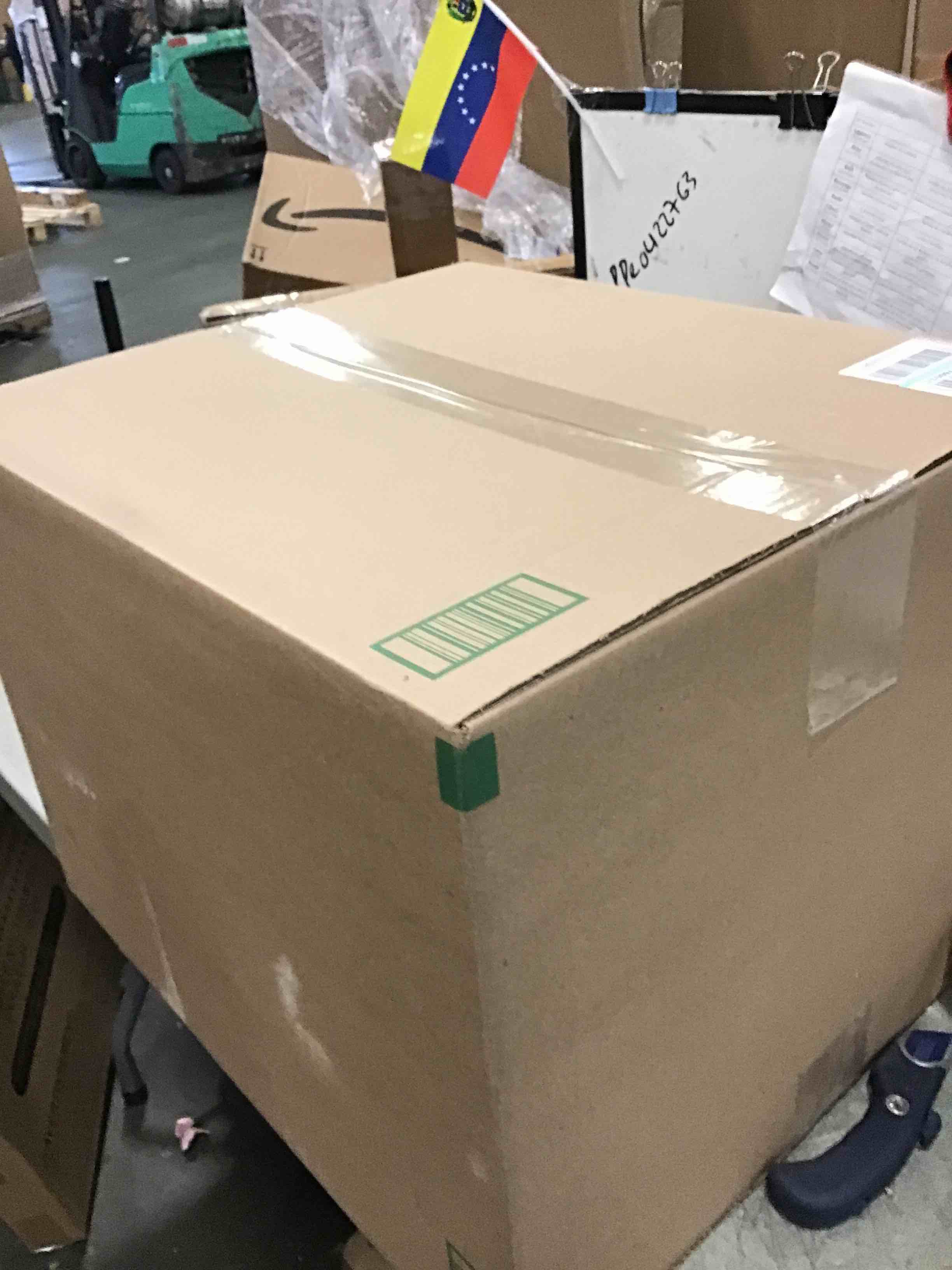 https://s3.amazonaws.com/lotting-images-prod/bidfta/PNK0489042_1730208815575.jpeg