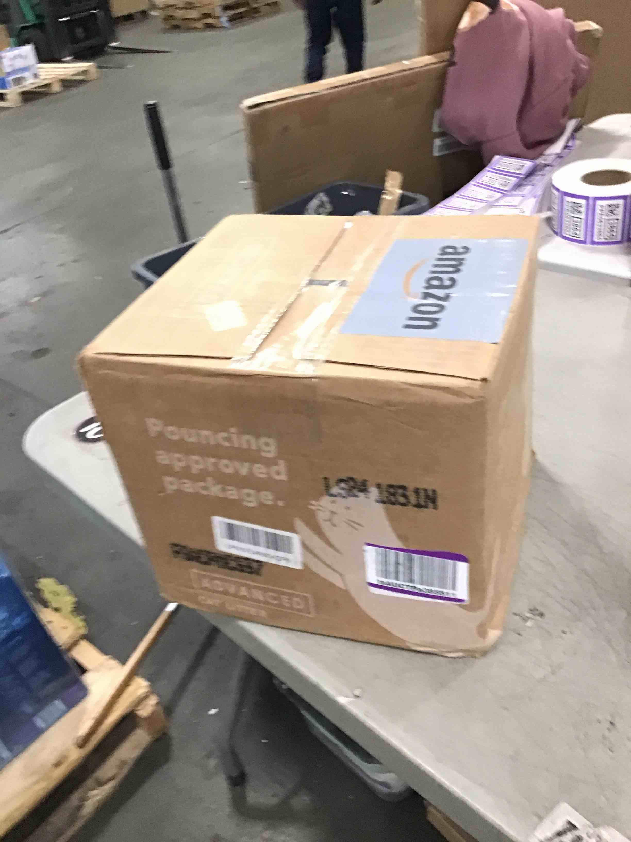 https://s3.amazonaws.com/lotting-images-prod/bidfta/PNK0489110_1730205015448.jpeg