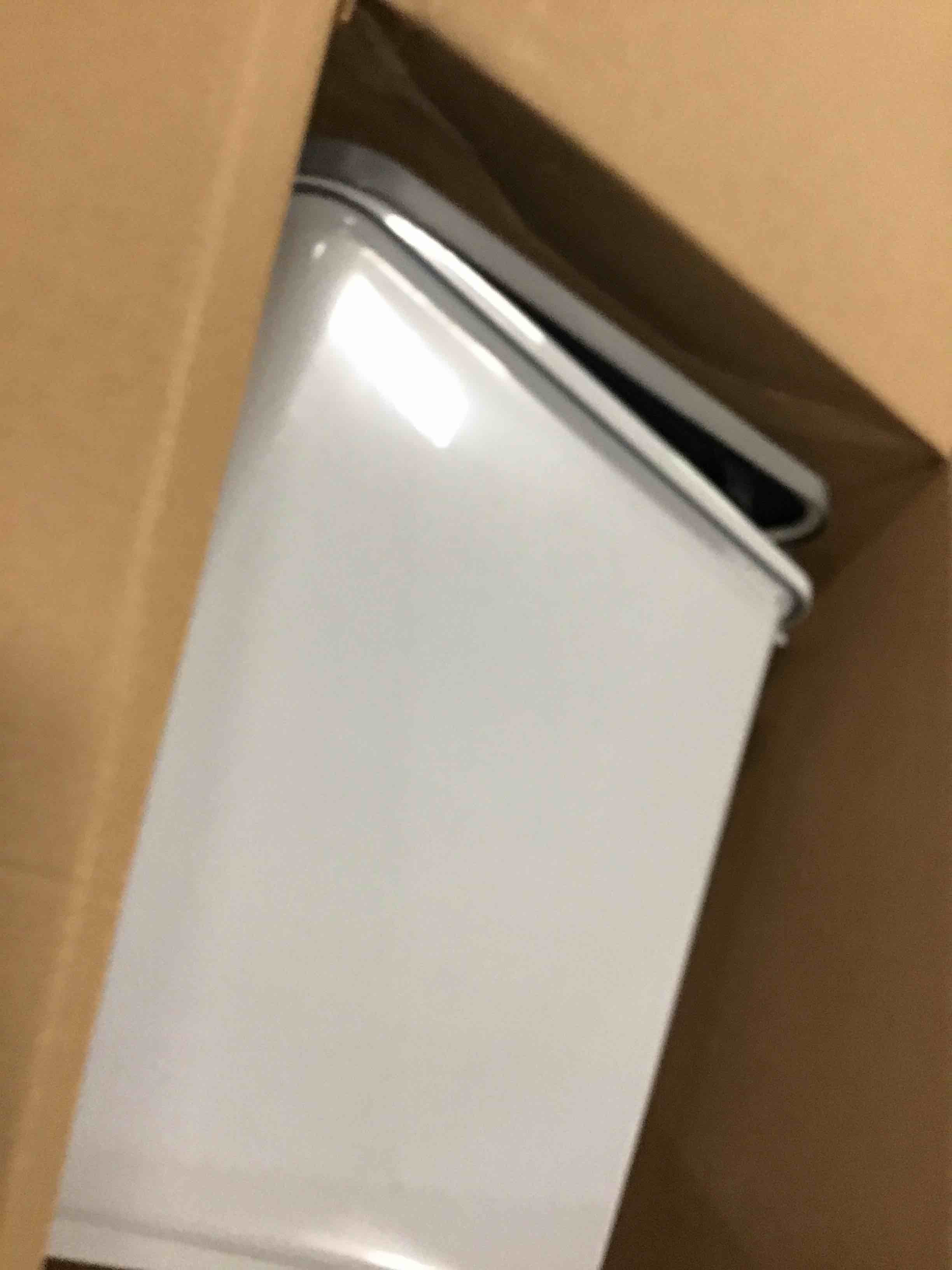 https://s3.amazonaws.com/lotting-images-prod/bidfta/PNK0489138_1730203639496.jpeg
