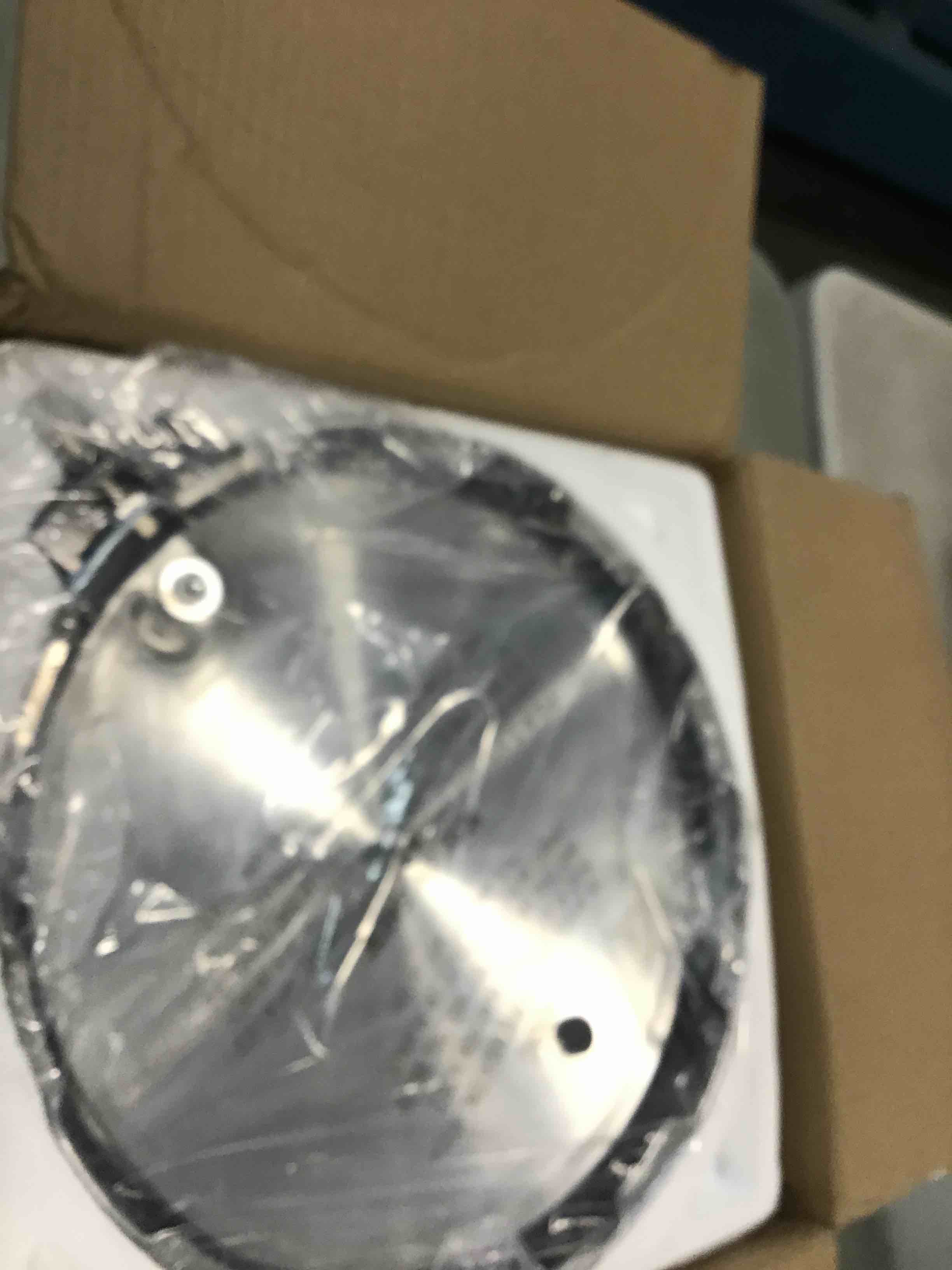 https://s3.amazonaws.com/lotting-images-prod/bidfta/PNK0489963_1729942077039.jpeg