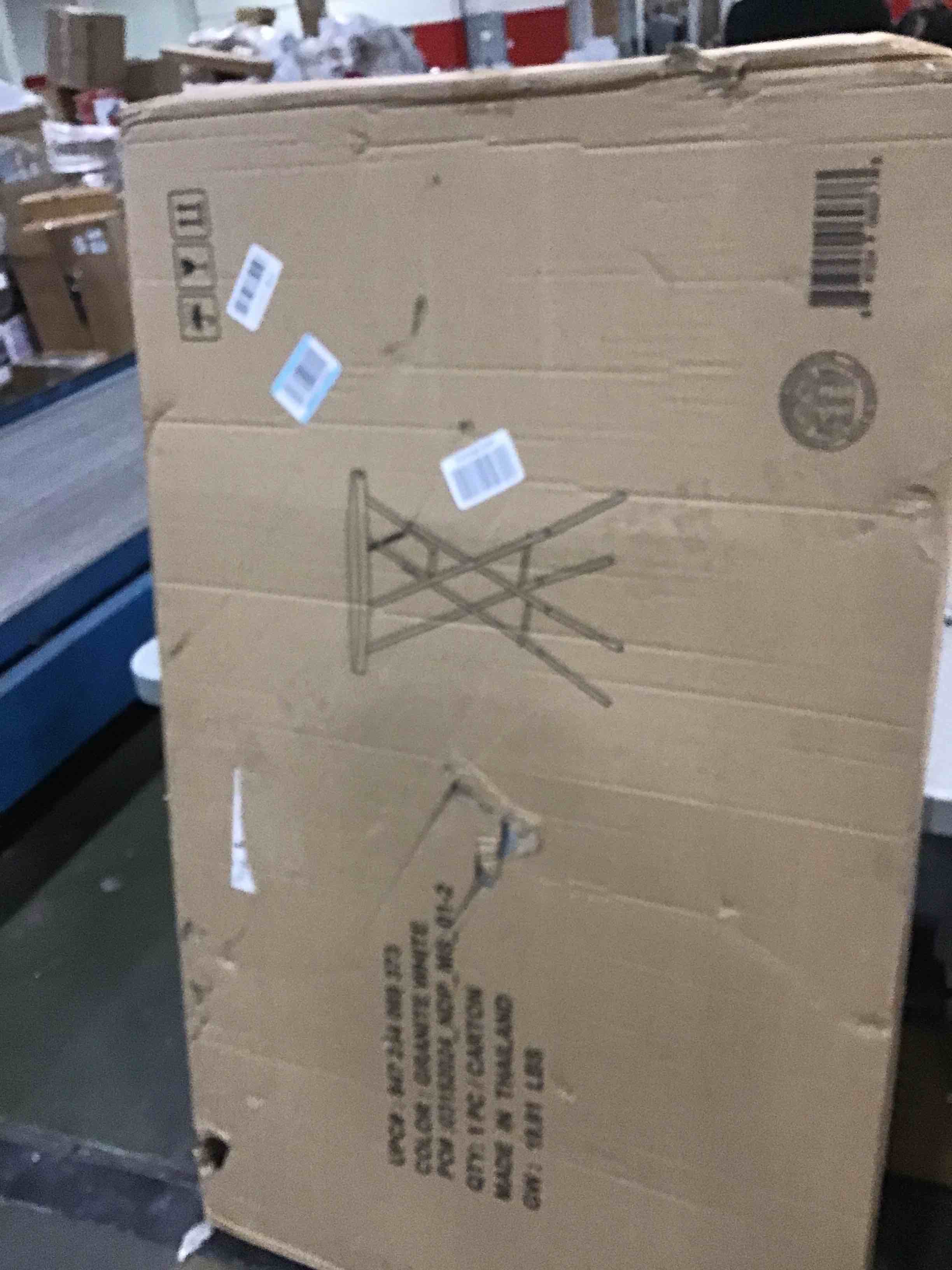 https://s3.amazonaws.com/lotting-images-prod/bidfta/PNK0489985_1729941049325.jpeg