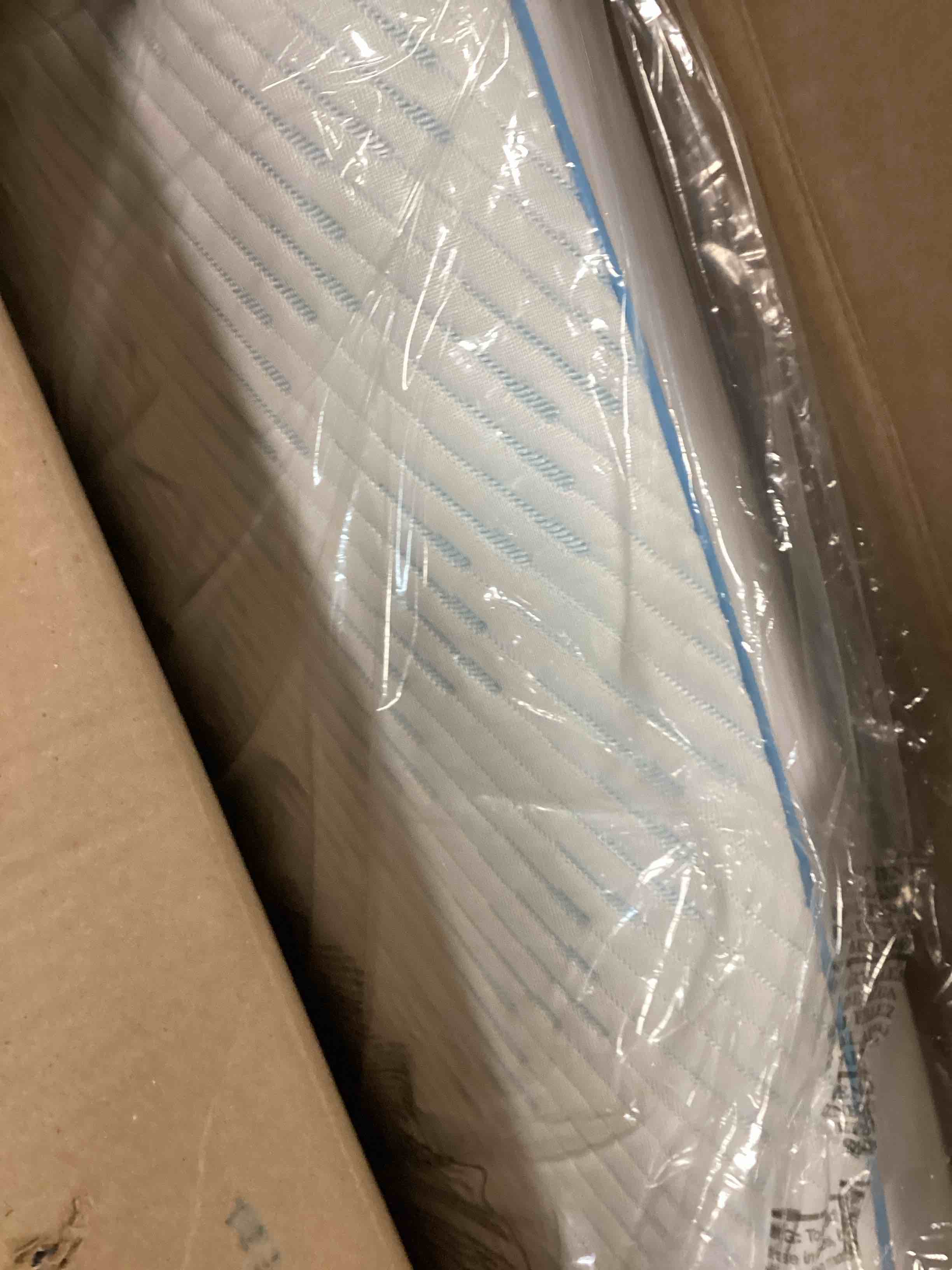 https://s3.amazonaws.com/lotting-images-prod/bidfta/PNK0490422_1732141814820.jpeg