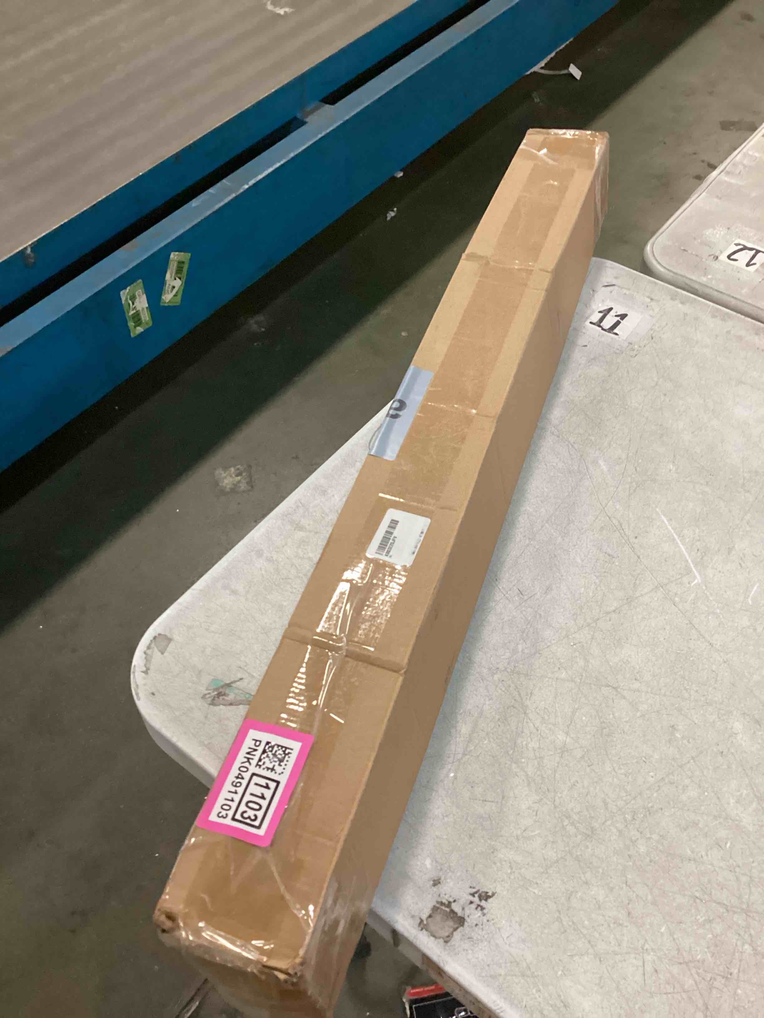 https://s3.amazonaws.com/lotting-images-prod/bidfta/PNK0491103_1731336352435.jpeg